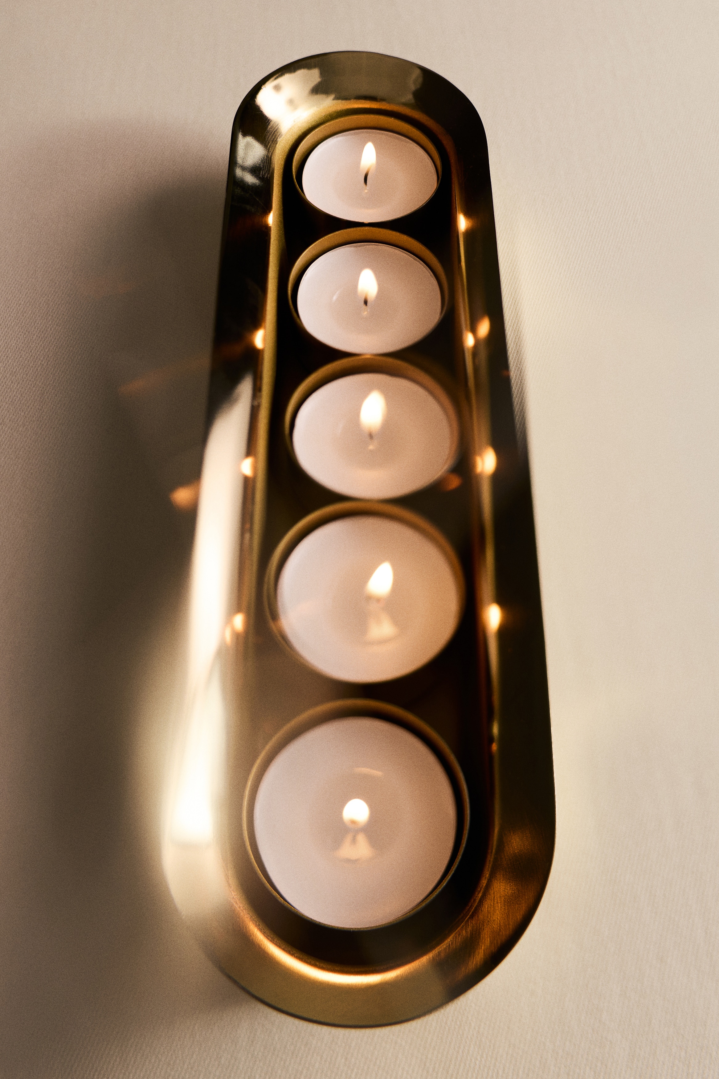 Stainless steel tealight holder - Gold-coloured