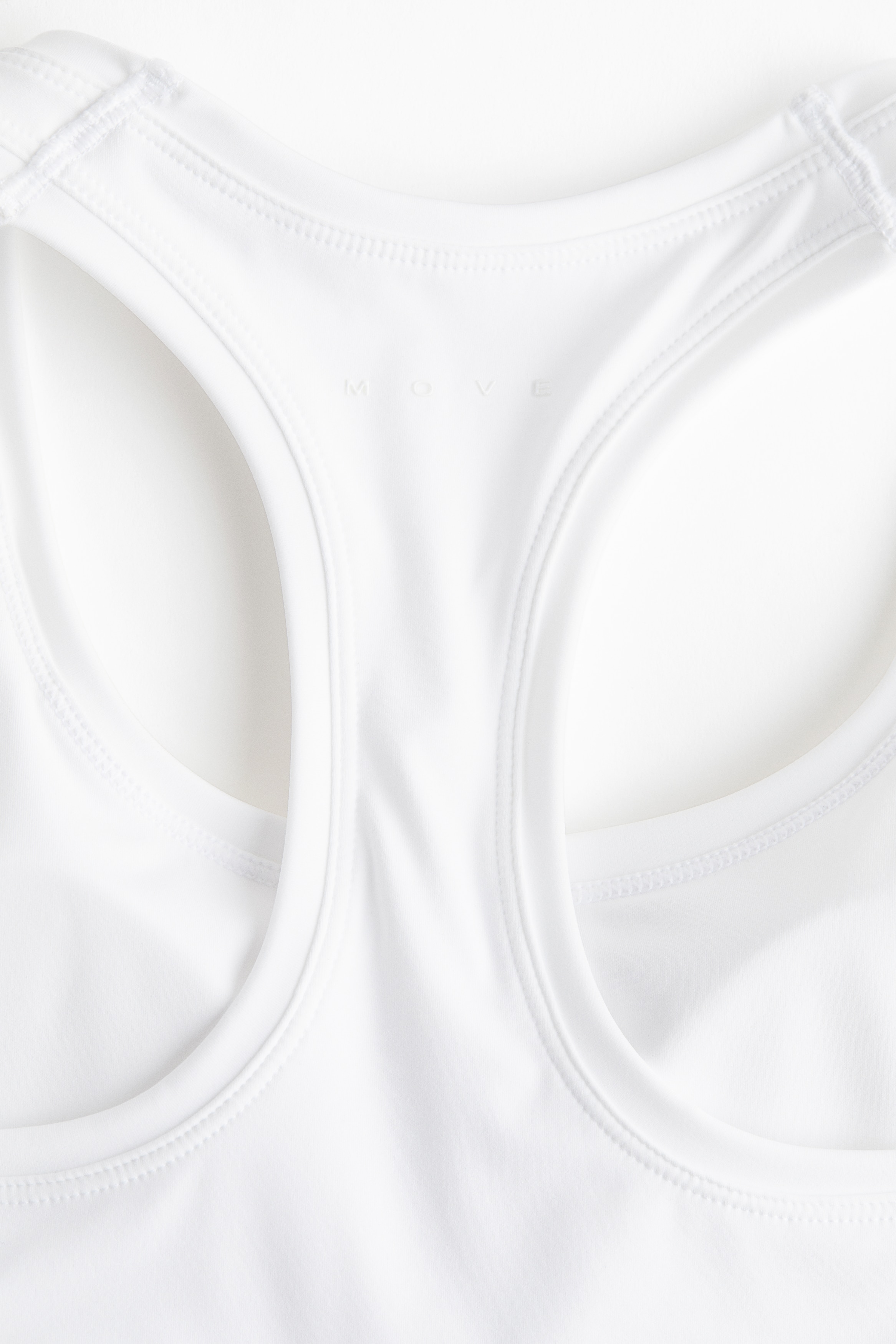 Sports bra with Cool Handfeel DryMove™
