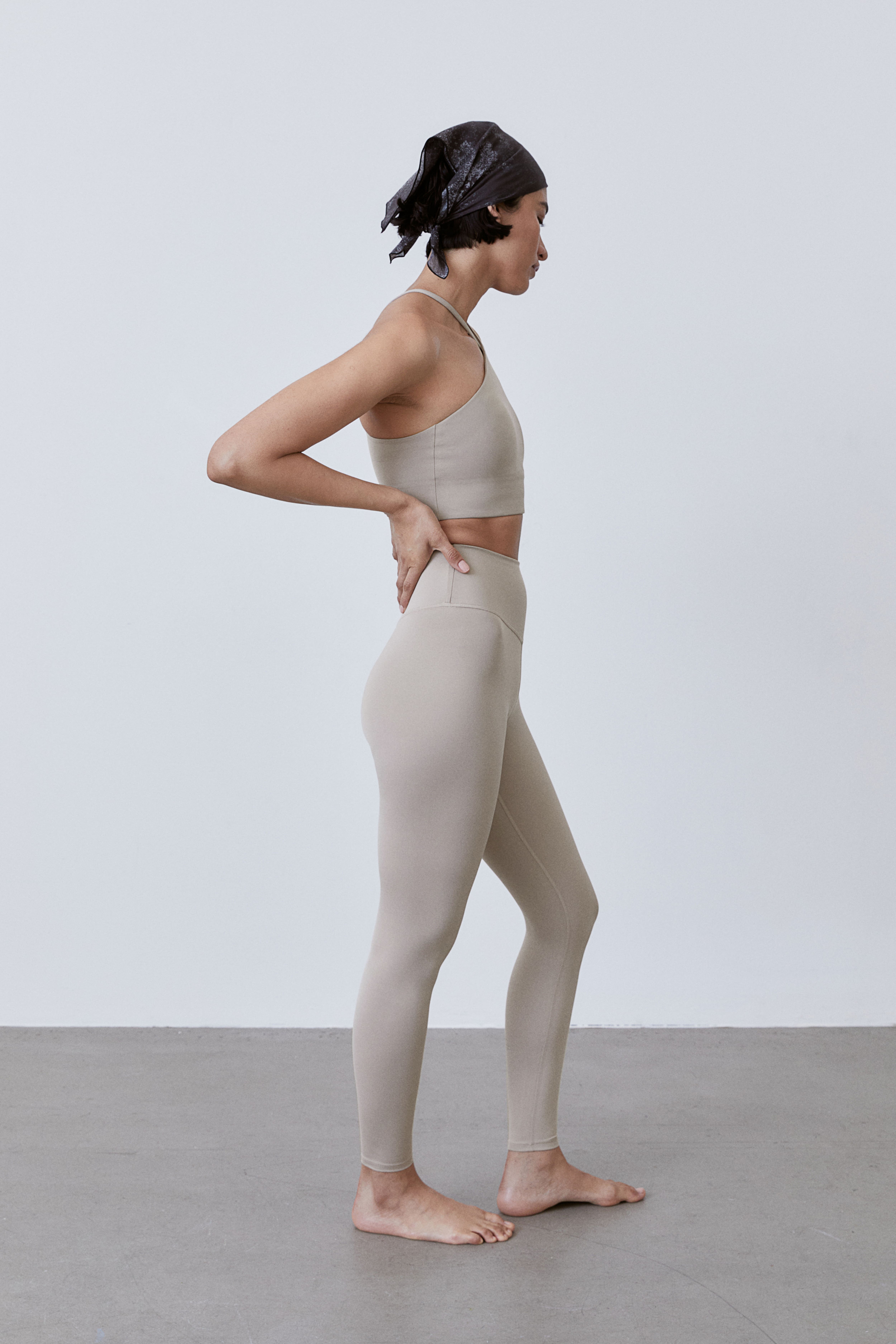 H&m running leggings best sale