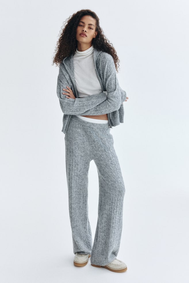 Pantaloni tricotați cu torsade - Gri-melanj/Crem/Bleumarin/Roz - 2