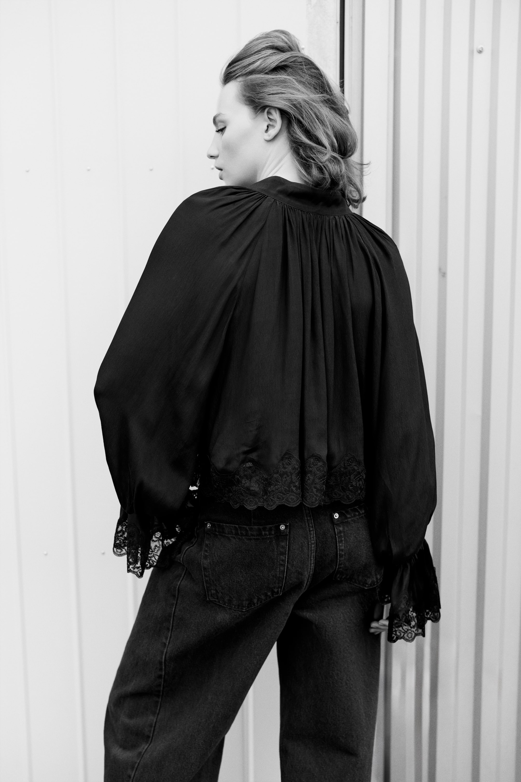 Blouse en viscose avec dentelle