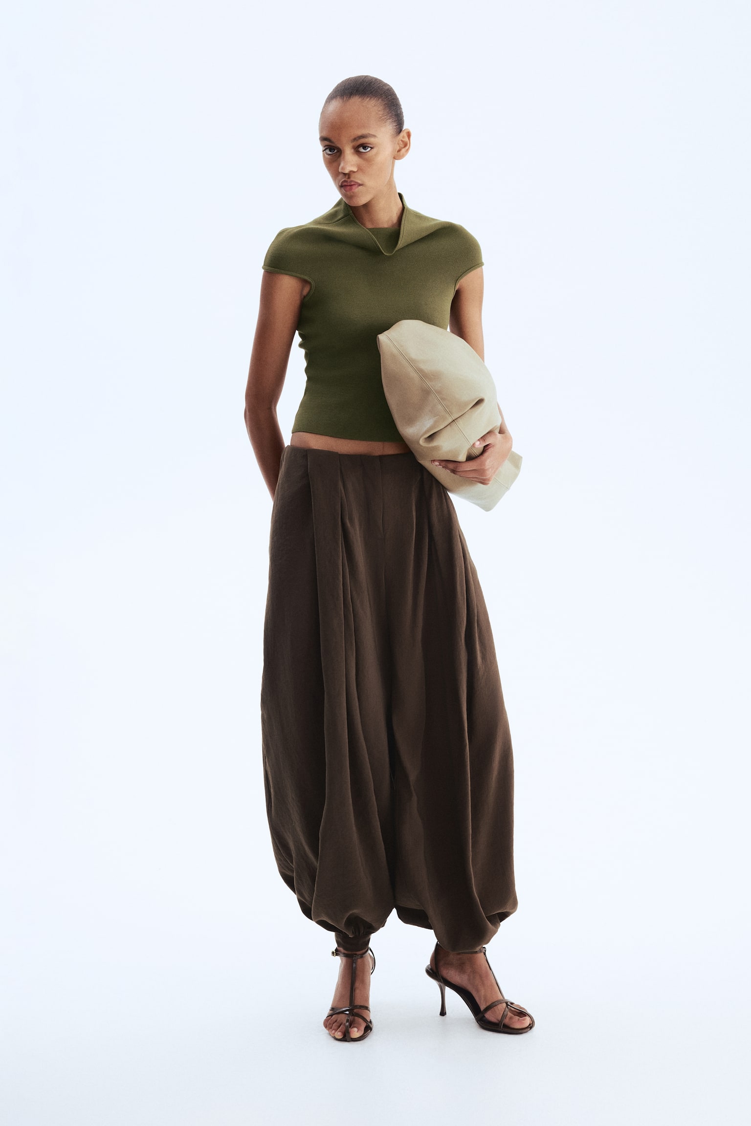 Shirt mit Turtleneck - Dunkles Khakigrün/Schwarz/Cremefarben - 5