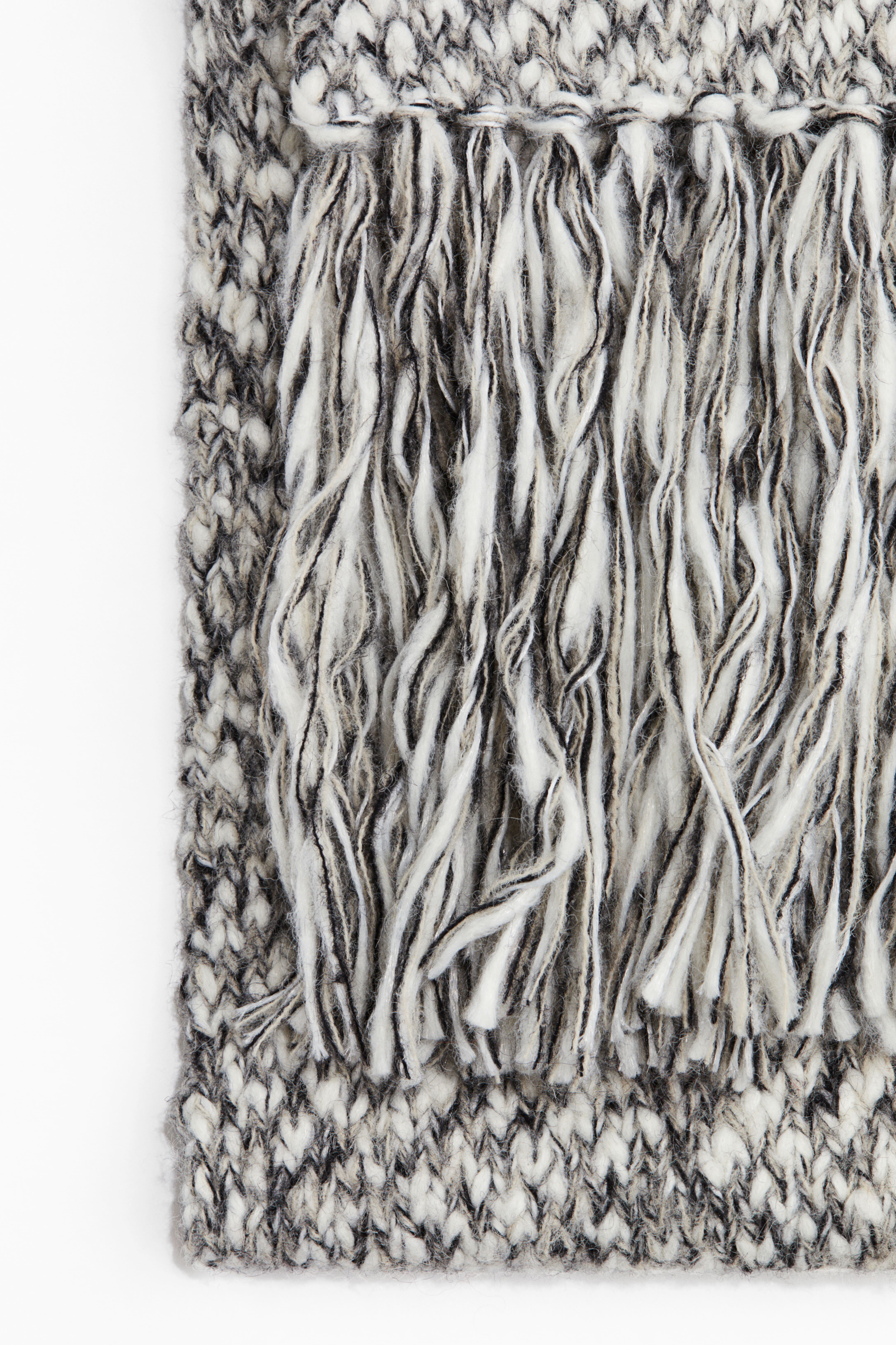 Chunky-Knit Scarf
