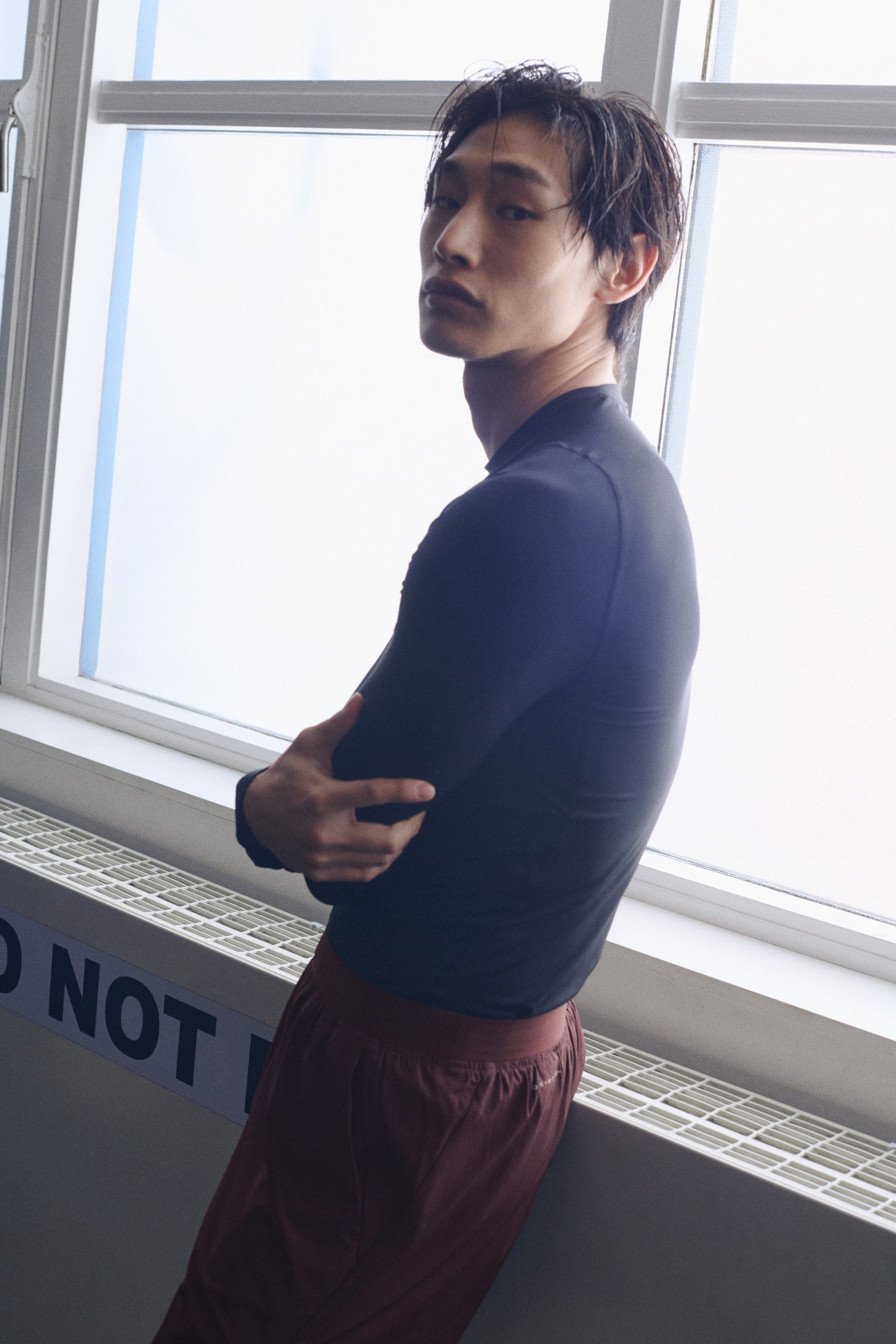 View larger image: Mid-Length Sports Shorts with DryMove™ - Burgundy - Men | H&M CA 4