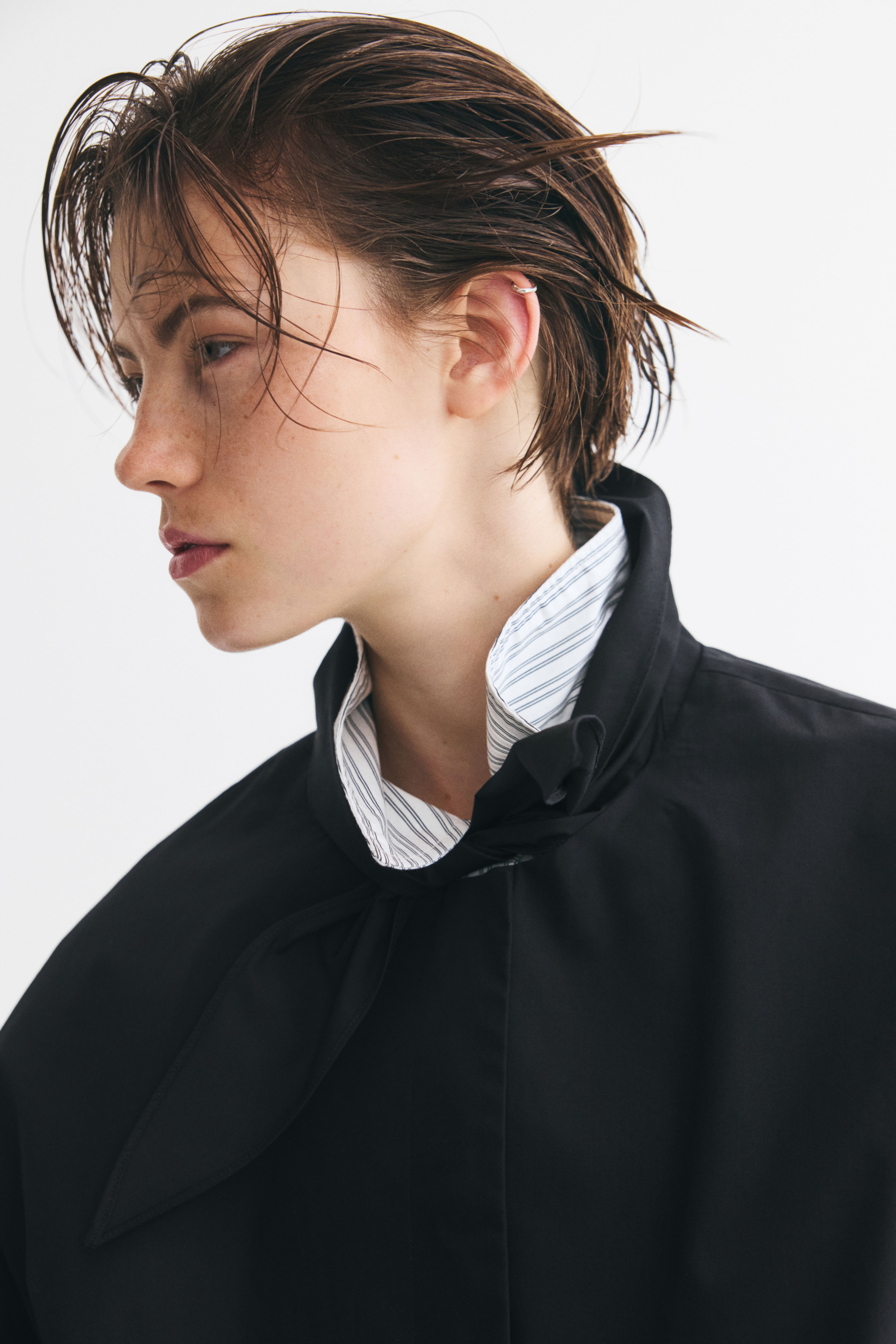 Veste à col foulard avec bas effet bouffant