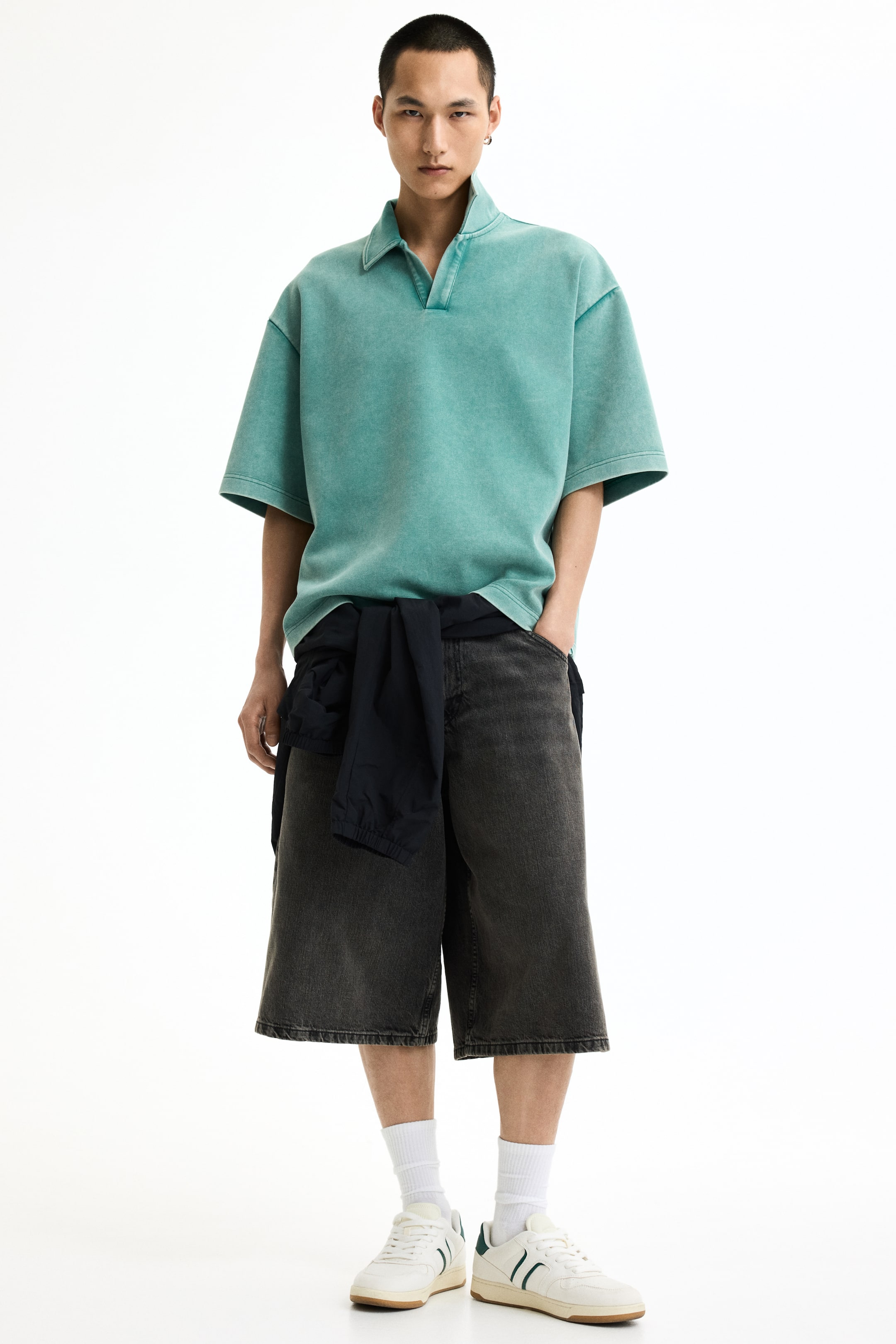 Мужские рубашки H&M Oversized Washed-Look Polo Shirt — фото 5
