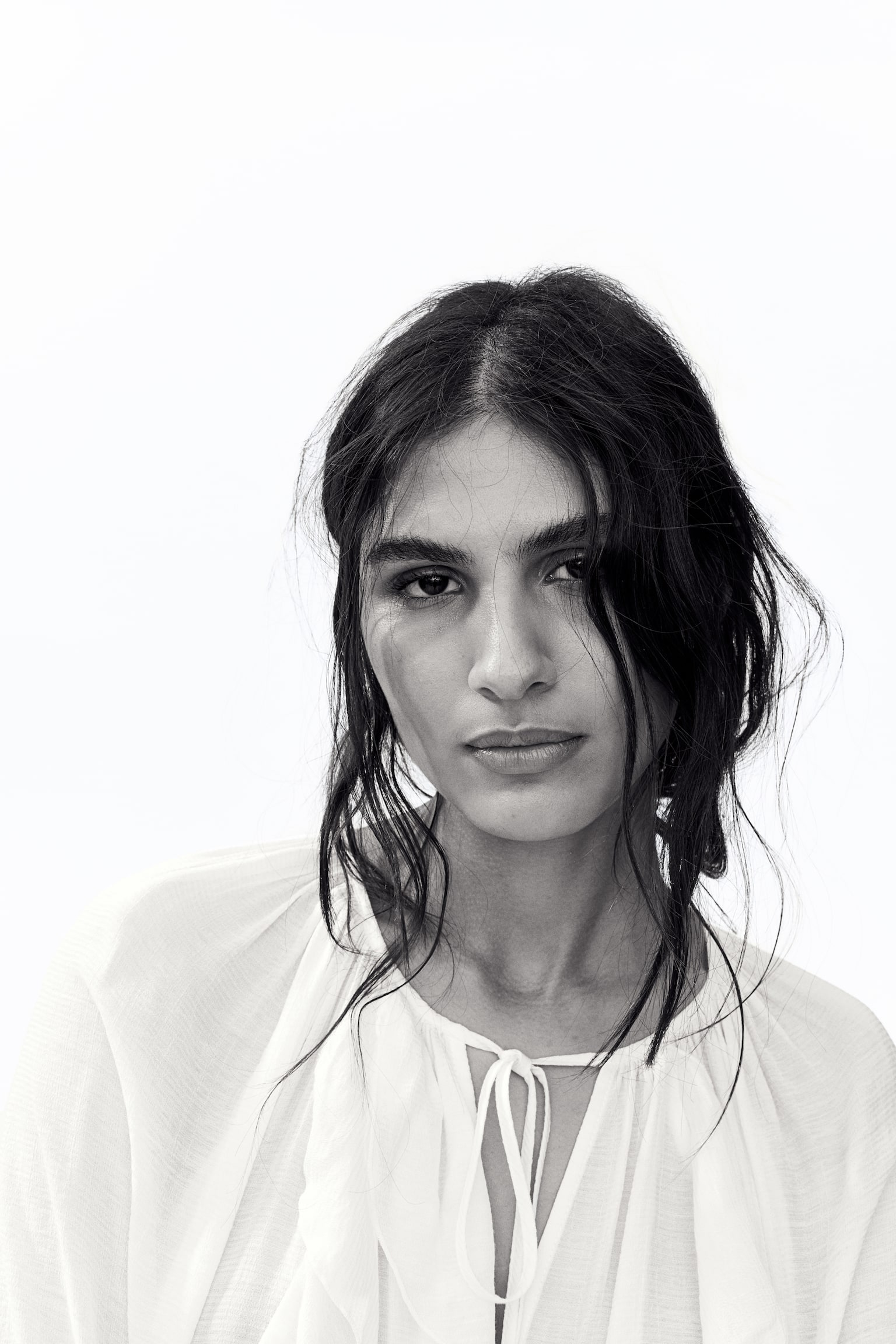 חולצה עם וולנים - לבן/ורוד פודרה - 1