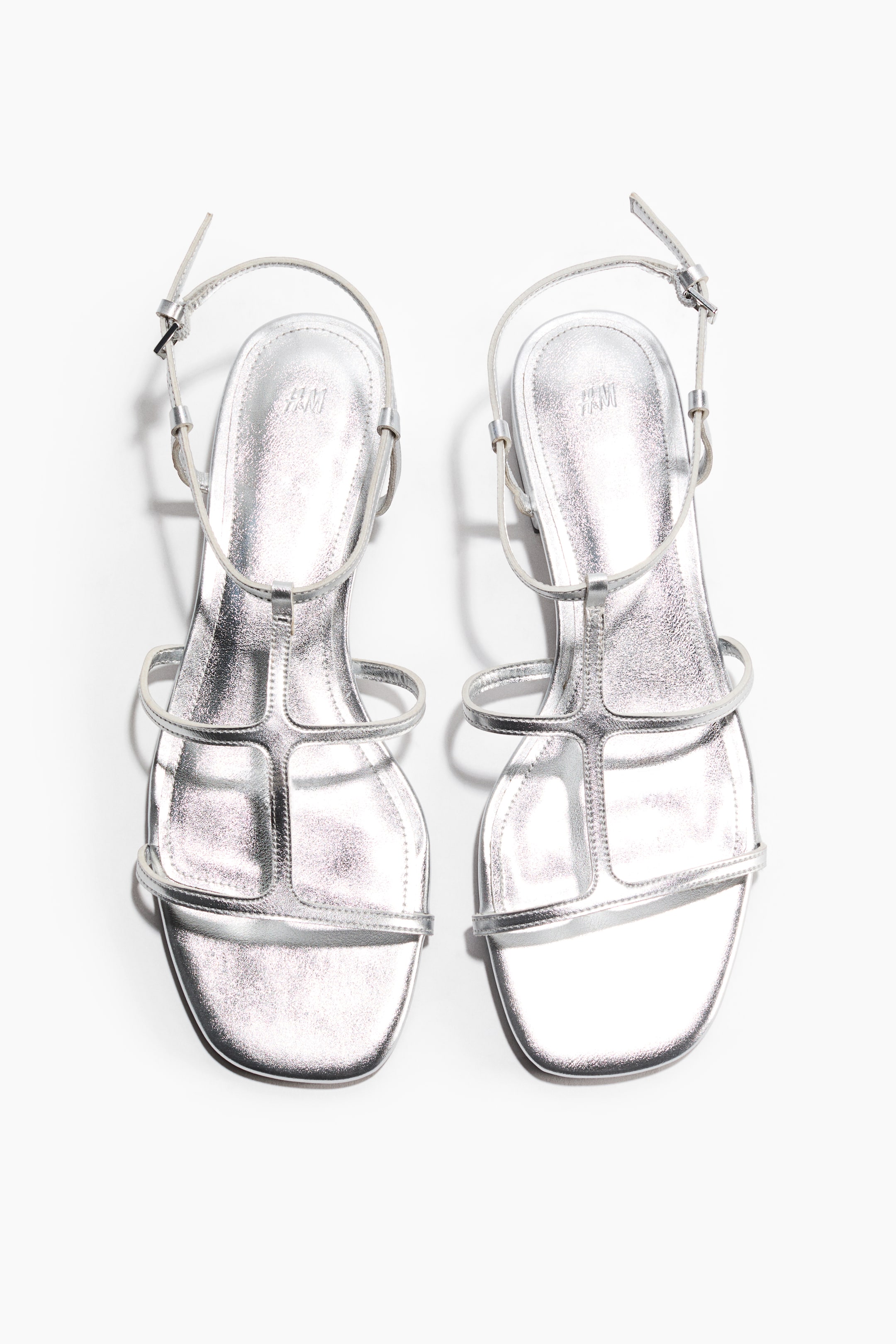 Sandales à brides fines