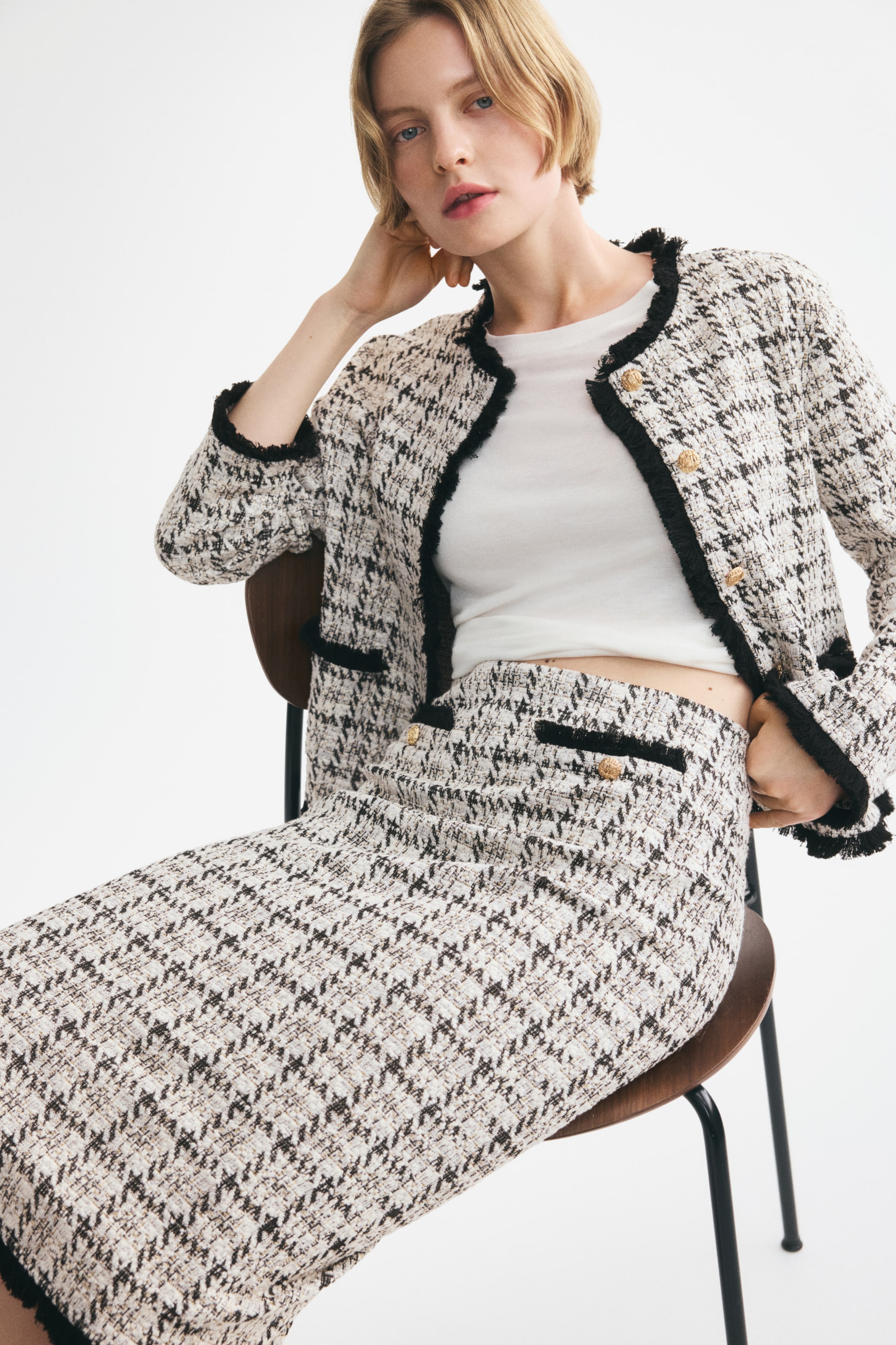 Bouclé-Knit Skirt with Fringe
