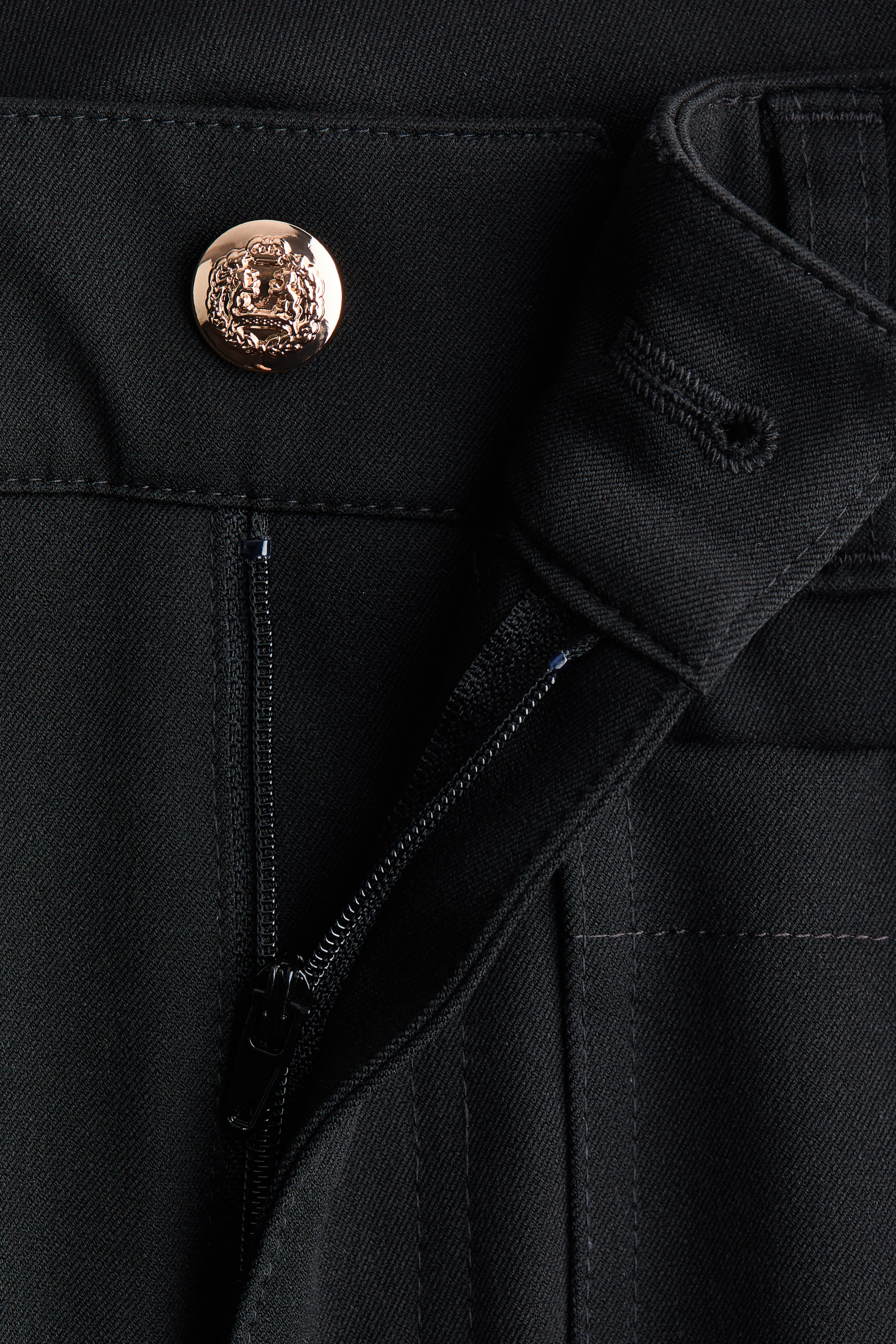 Ampliar la imagen: Pantalón acampanado en sarga - Negro - Ladies | H&M MX 7