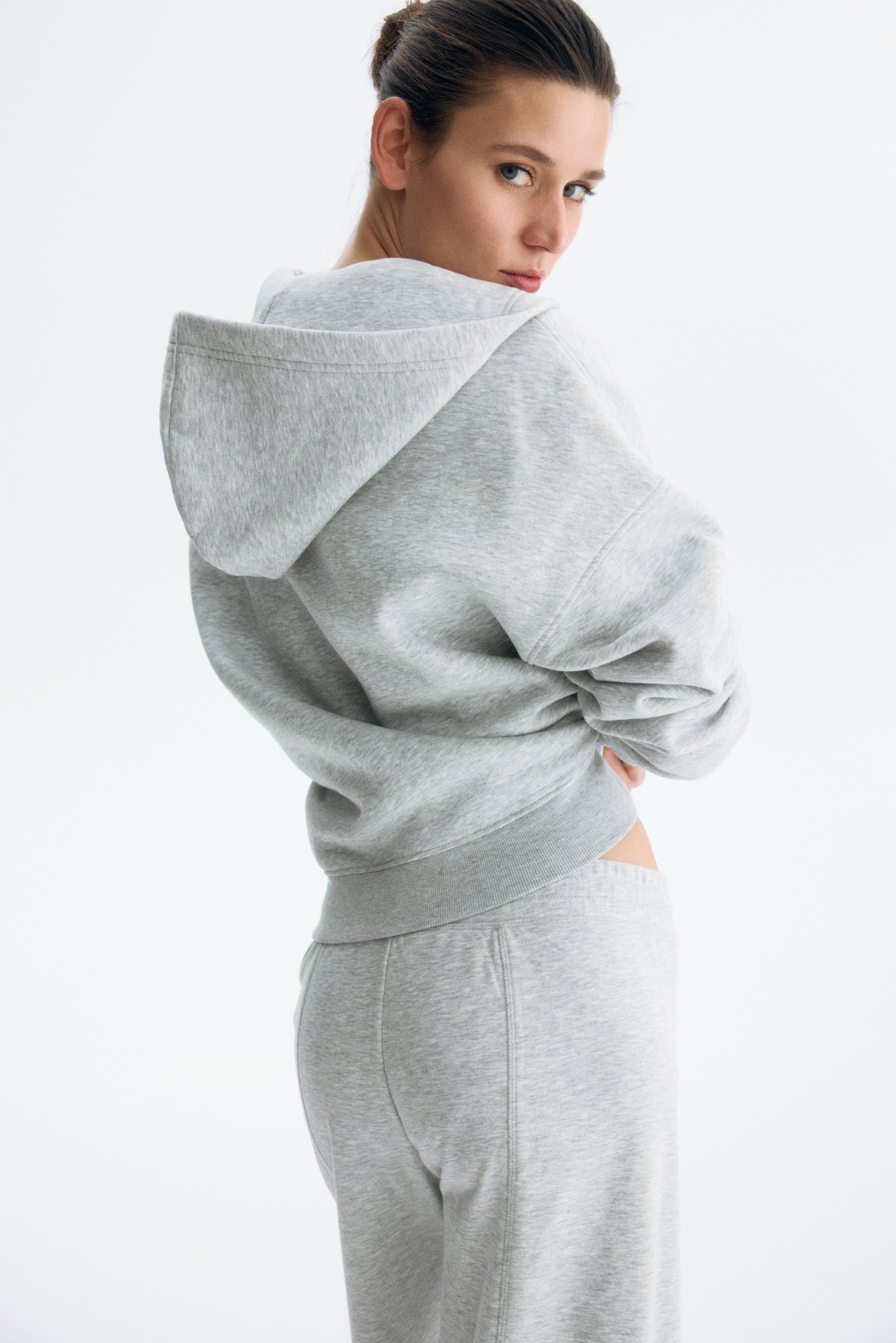 Wide-Leg Joggers - thumbnail 4