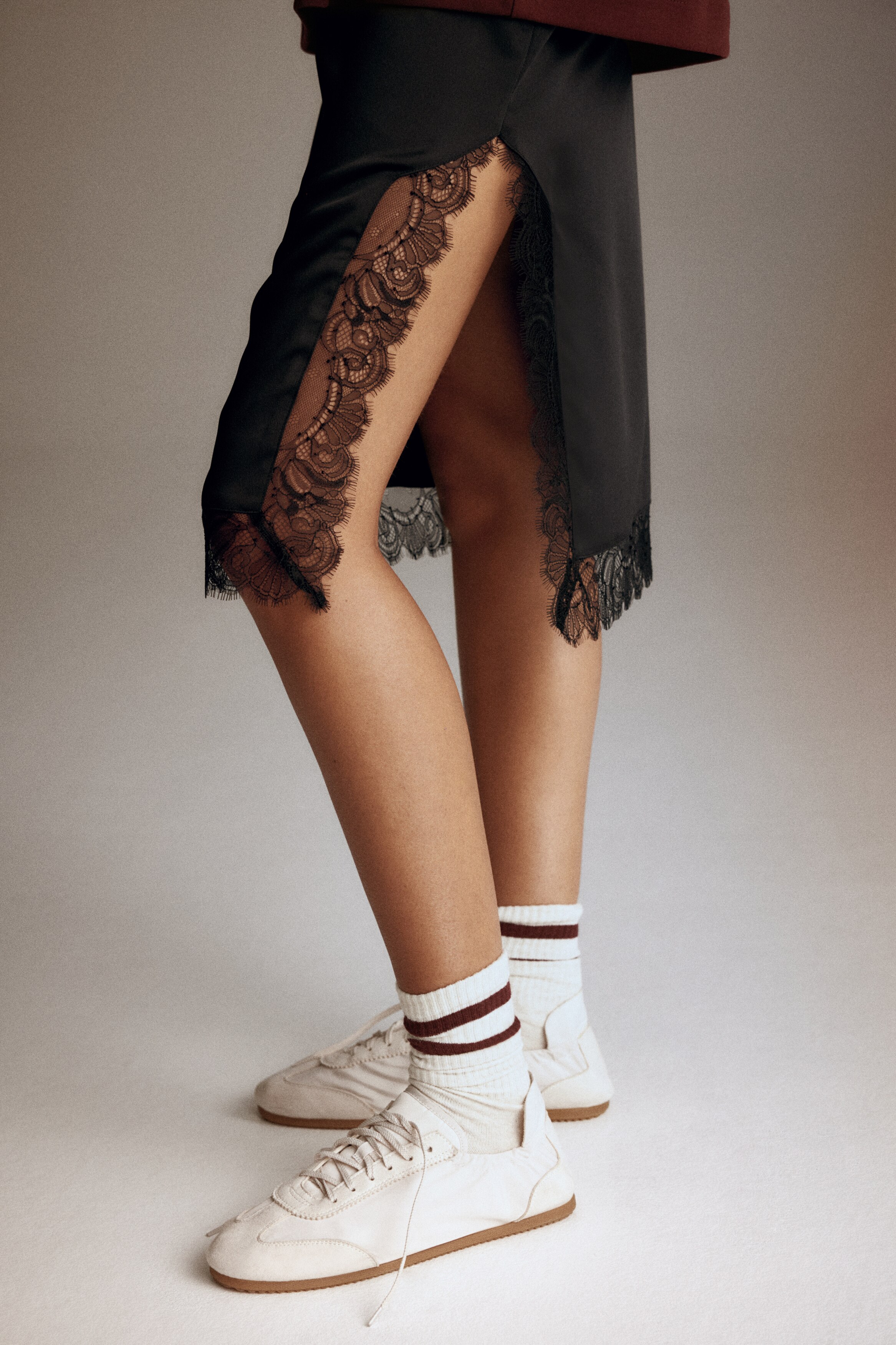 Lace-detail skirt