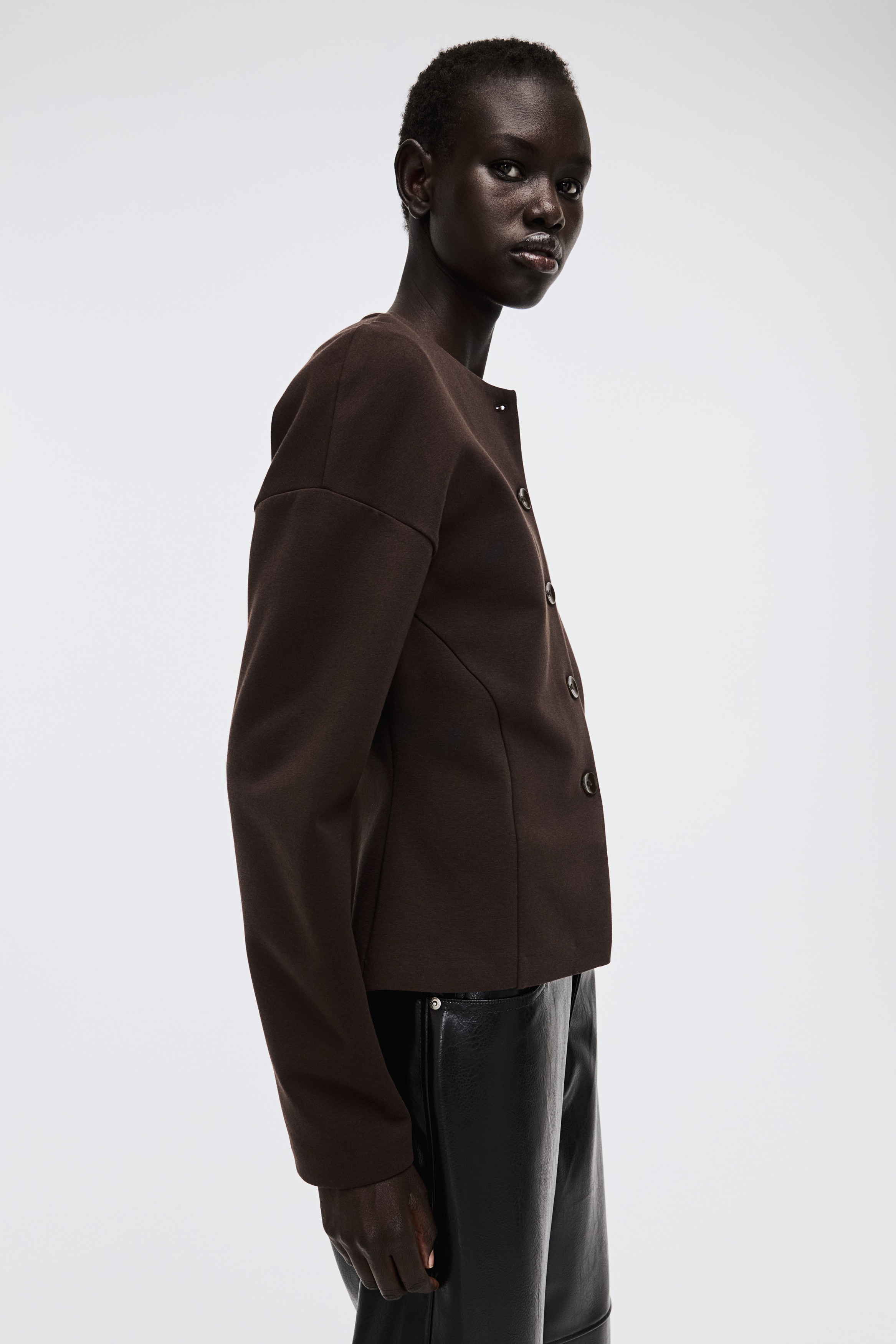 Collarless scuba blazer