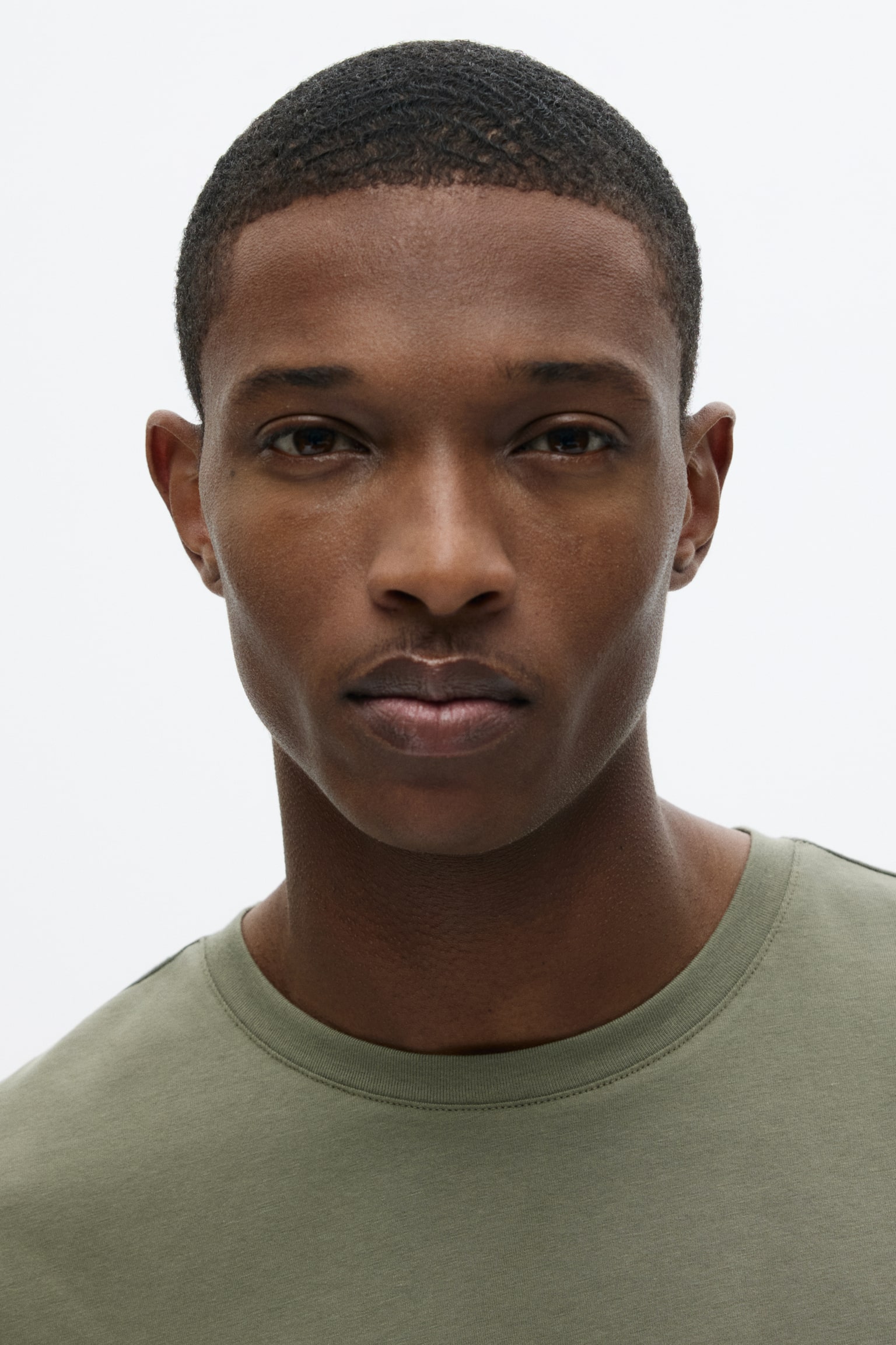 Áo thun Slim Fit - Màu xanh kaki/Màu đen/Màu xanh tím than/Màu xanh lá rừng/Màu trắng - 5