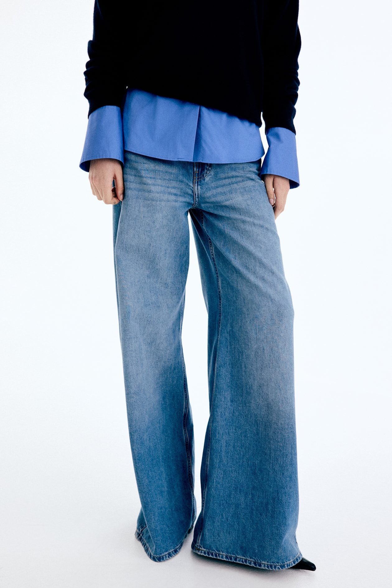 Wide High Waist Jeans - image 3