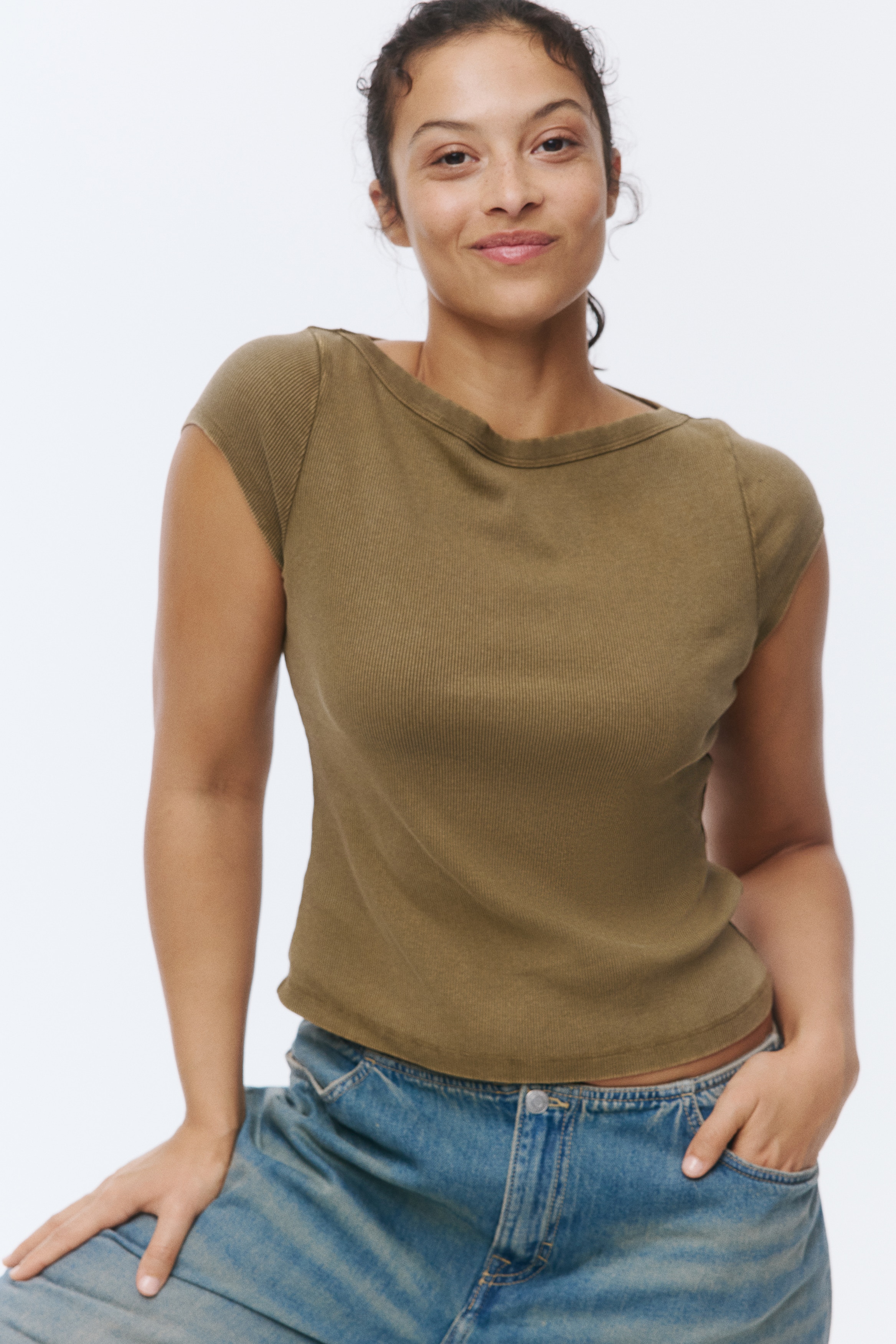 Top en maille côtelée avec encolure bateau - Vert kaki/Beige clair/Gris foncé/Rose