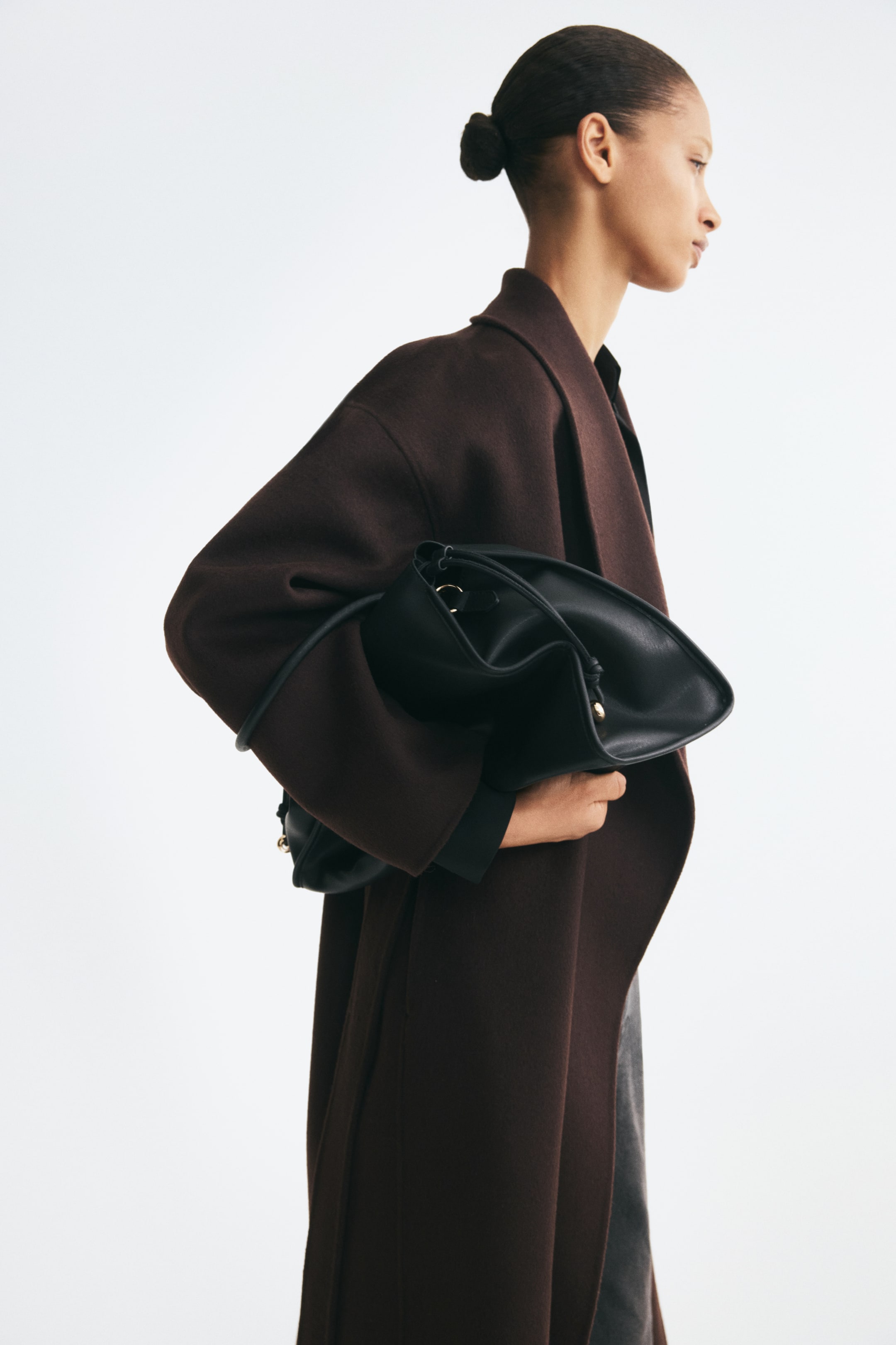Женские куртки H&M Oversized Handmade Wool-Blend Coat — фото 5