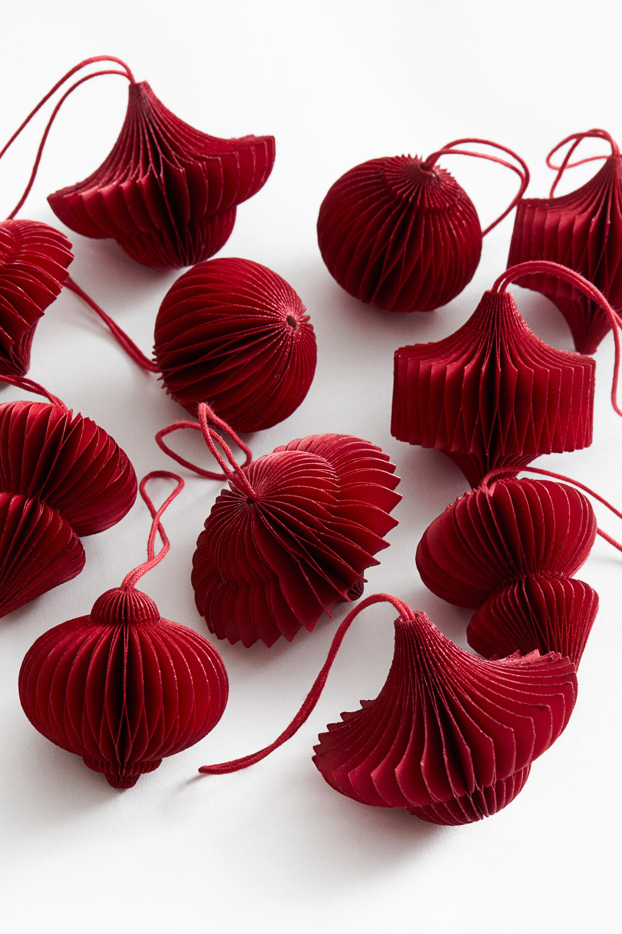 12-Pack Paper Holiday Decorations
