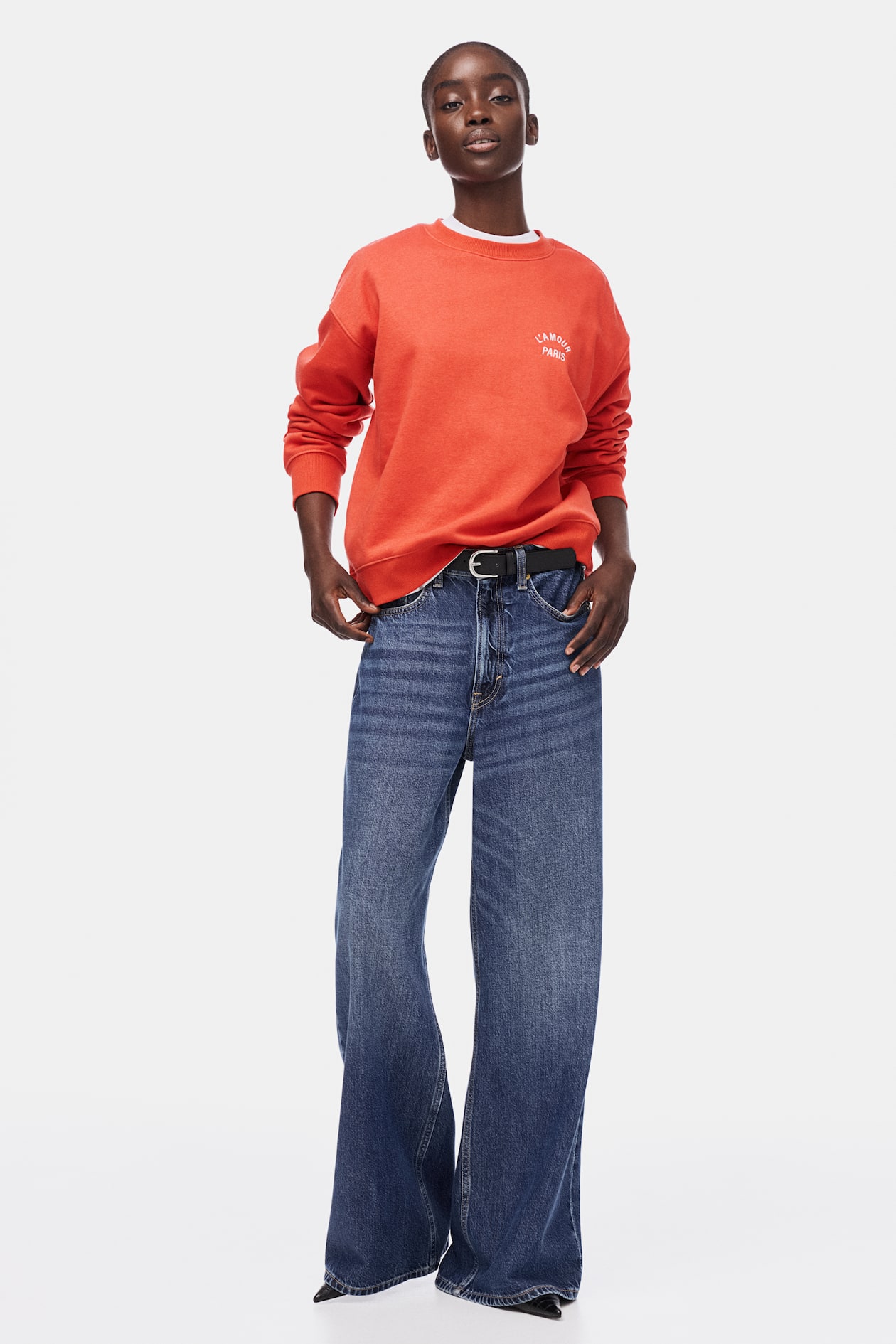 Sweatshirt with Text Motif - image 3