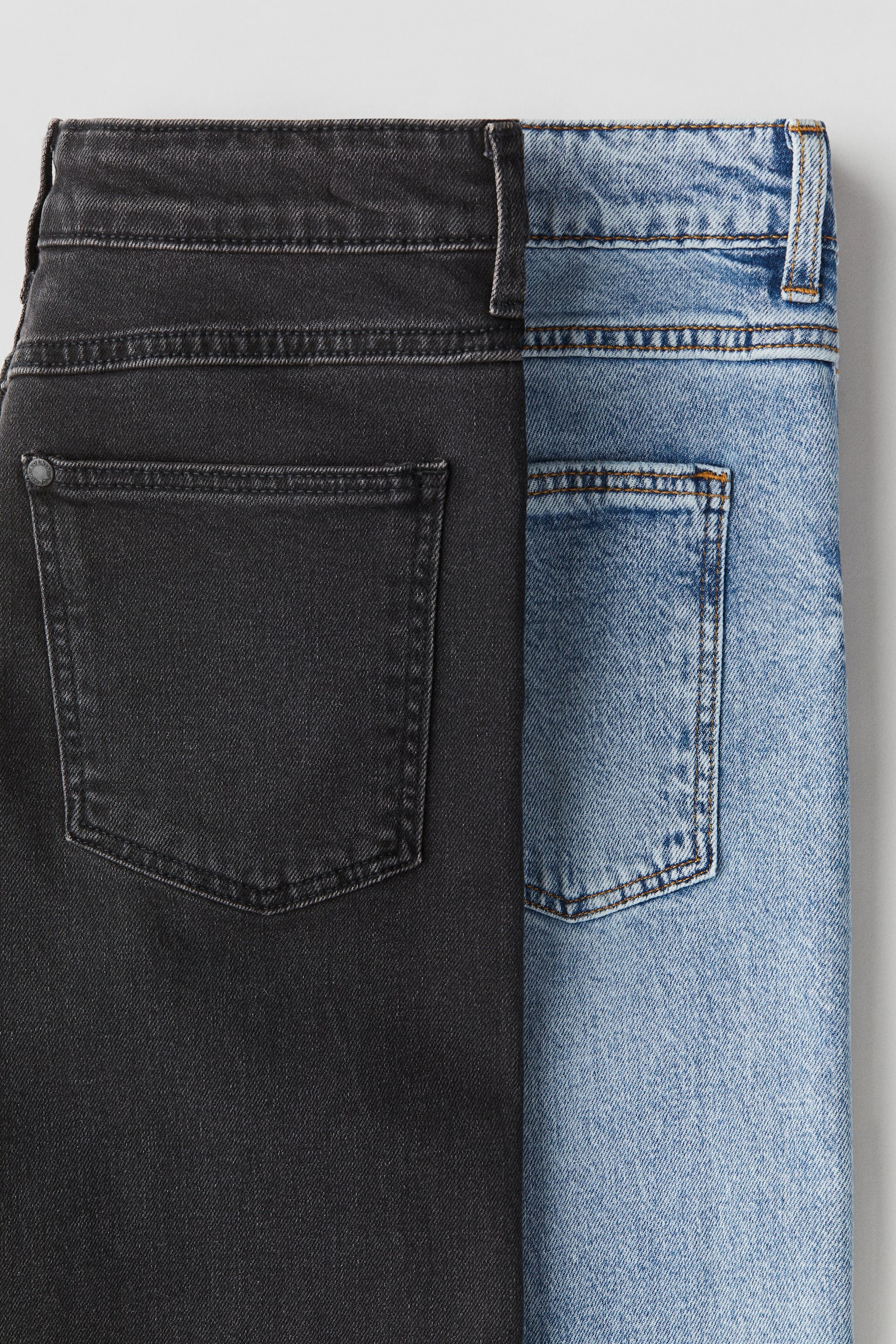 Детские джинсы H&M 2-pack Comfort Stretch Relaxed Fit, цвет: Чёрный / Джинсовый синий — фото 2