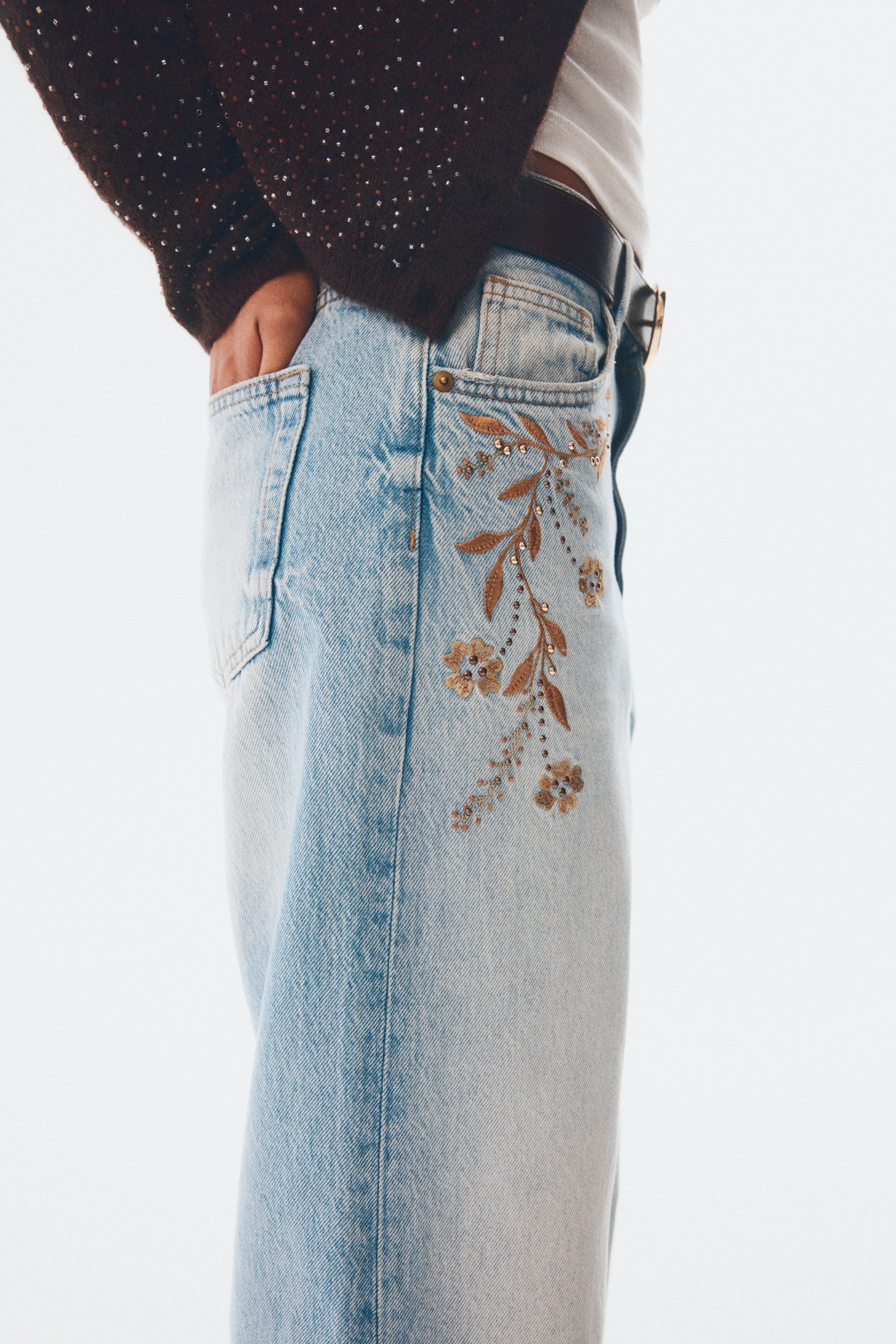 View larger image: Wide Ultra High Jeans - Light denim blue/Flowers - Ladies | H&M 4