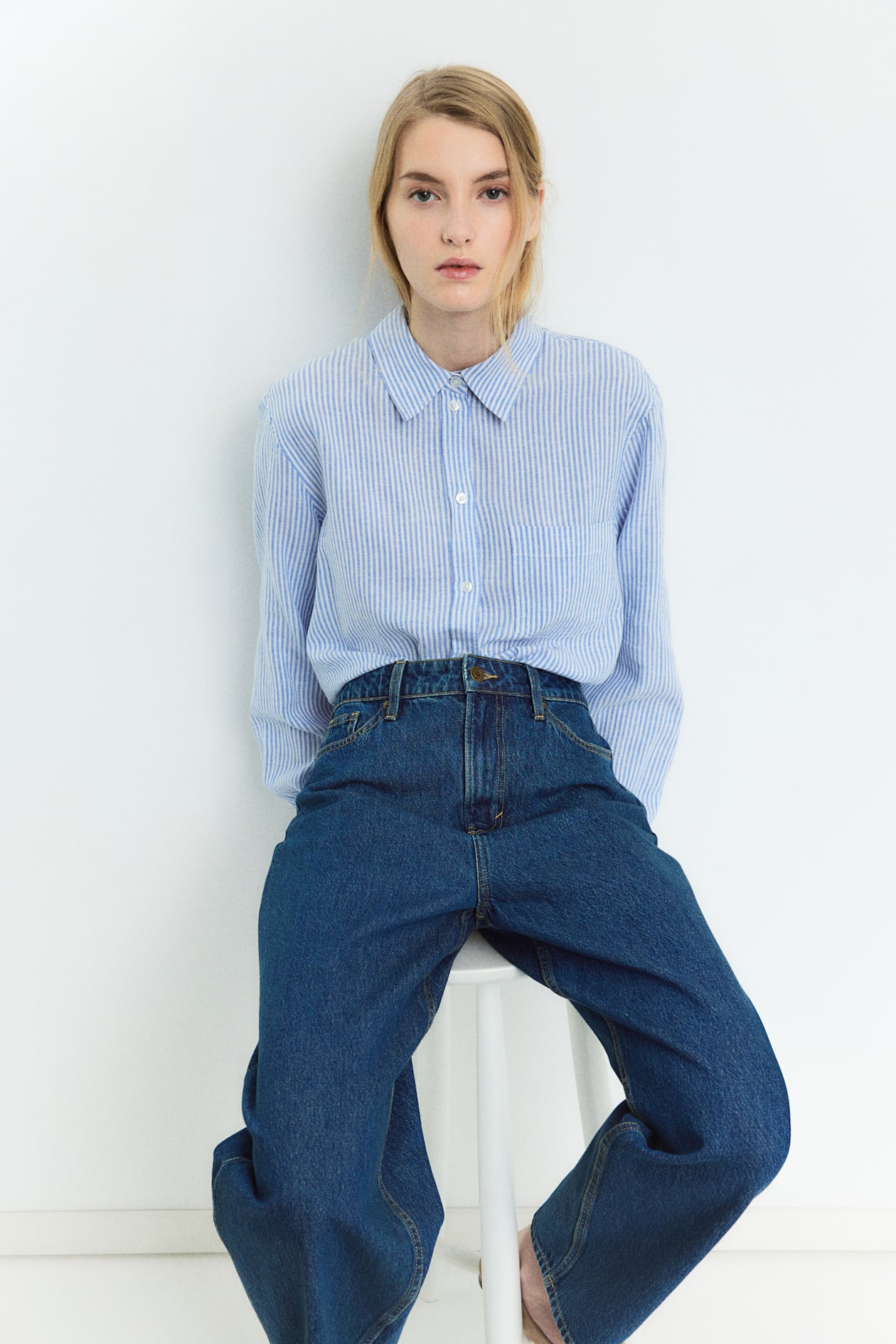 overhemdblouse-van-linnenmix-blauw-wit-gestreept-dames-h-m-nl