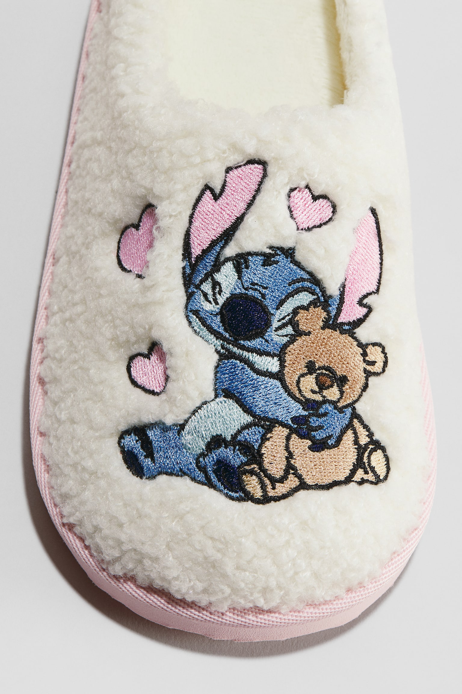 Детские тапочки H&M Embroidered-Motif Teddy Fleece Slippers, цвет: Кремовый — фото 3