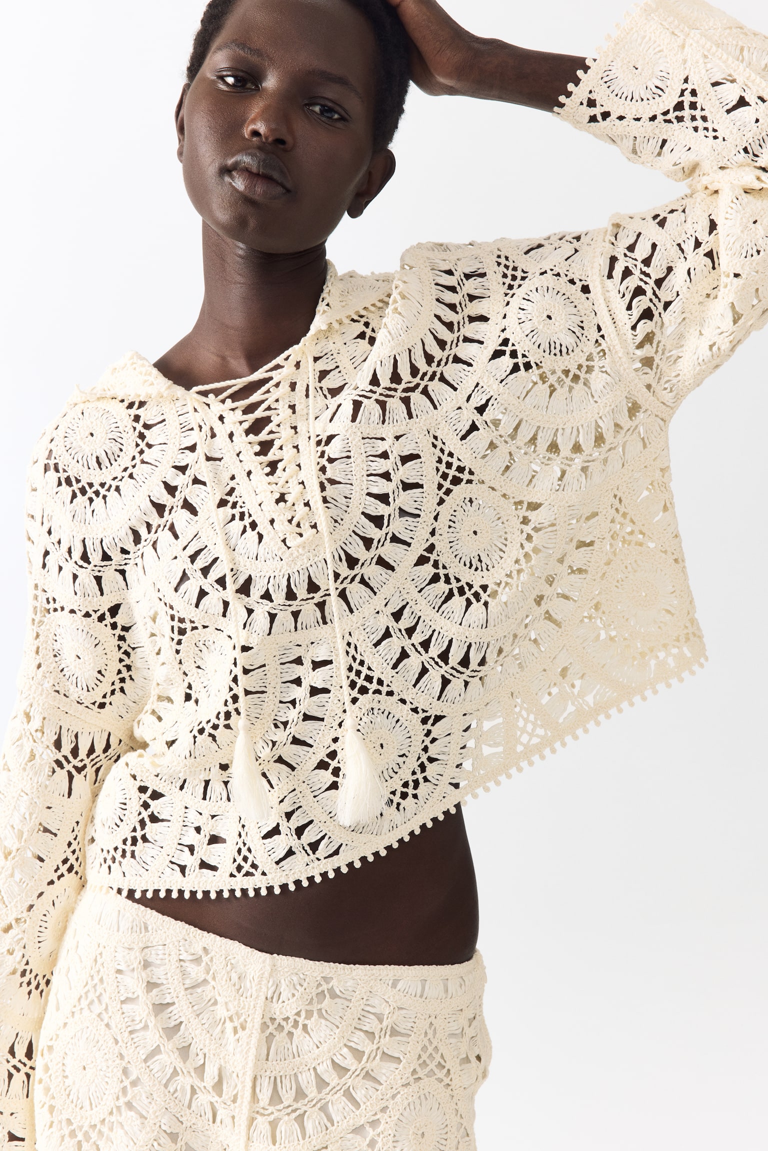 Crochet-look lace-up hoodie - 6