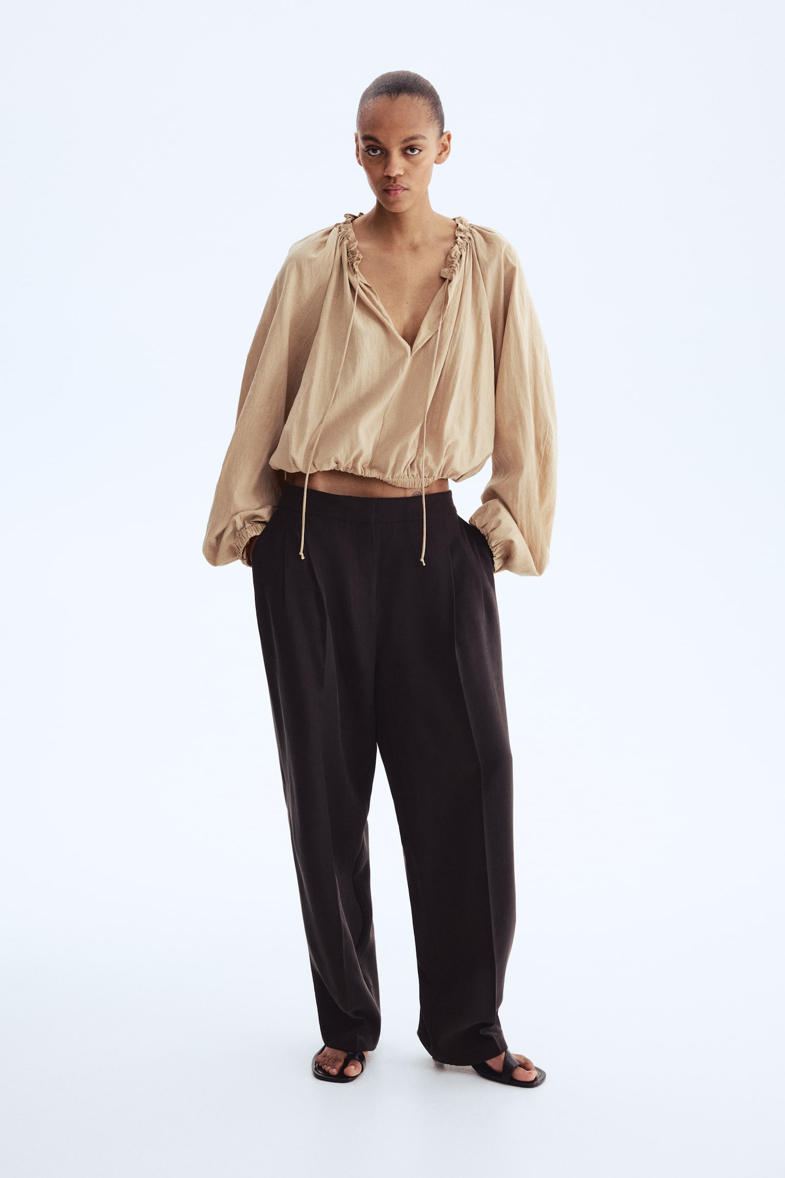Pantaloni din twill ușor curbați pe picioare - Maro-închis/Verde-kaki - 5