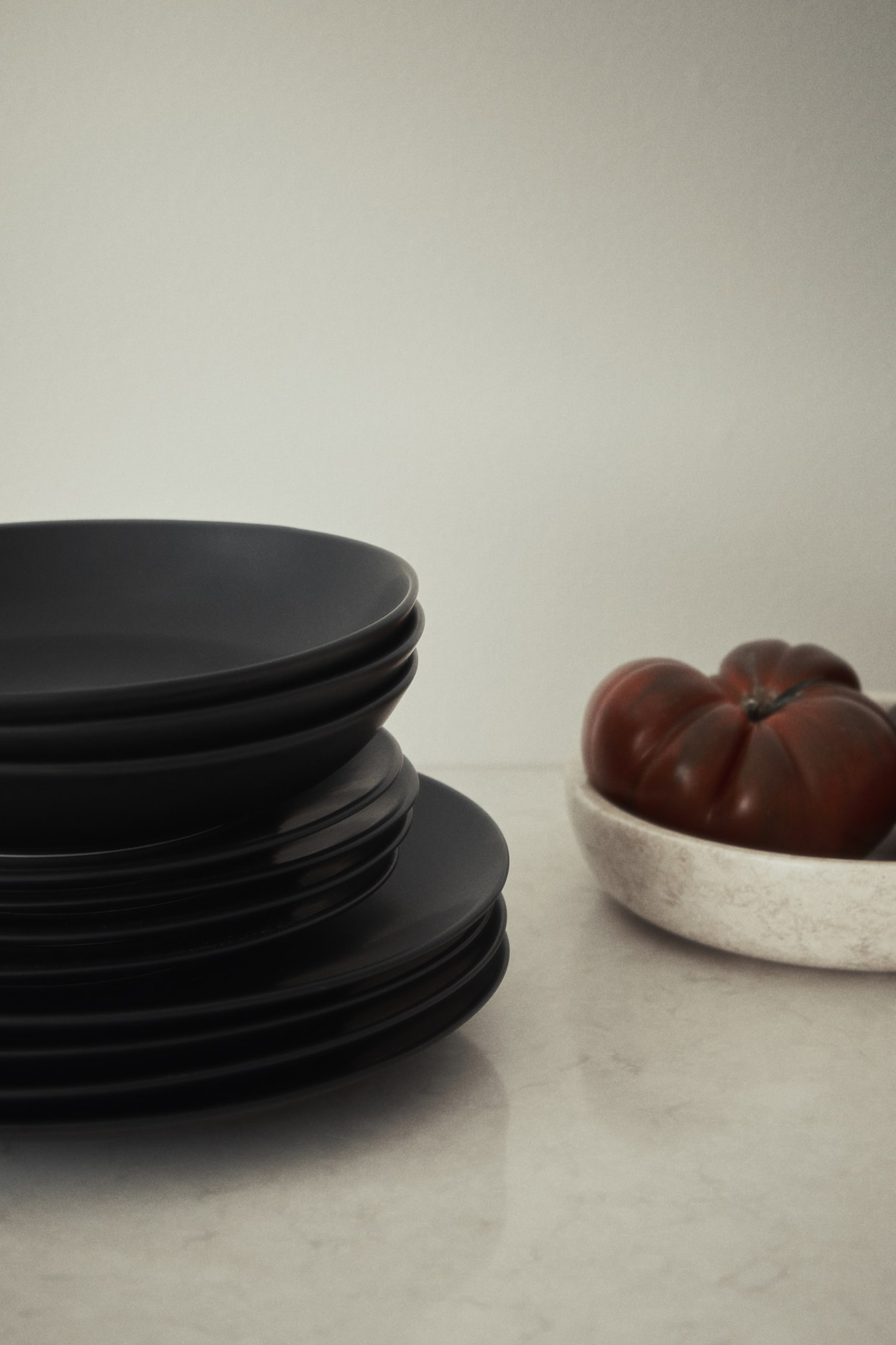 4-pack porcelain plates - Black - 2