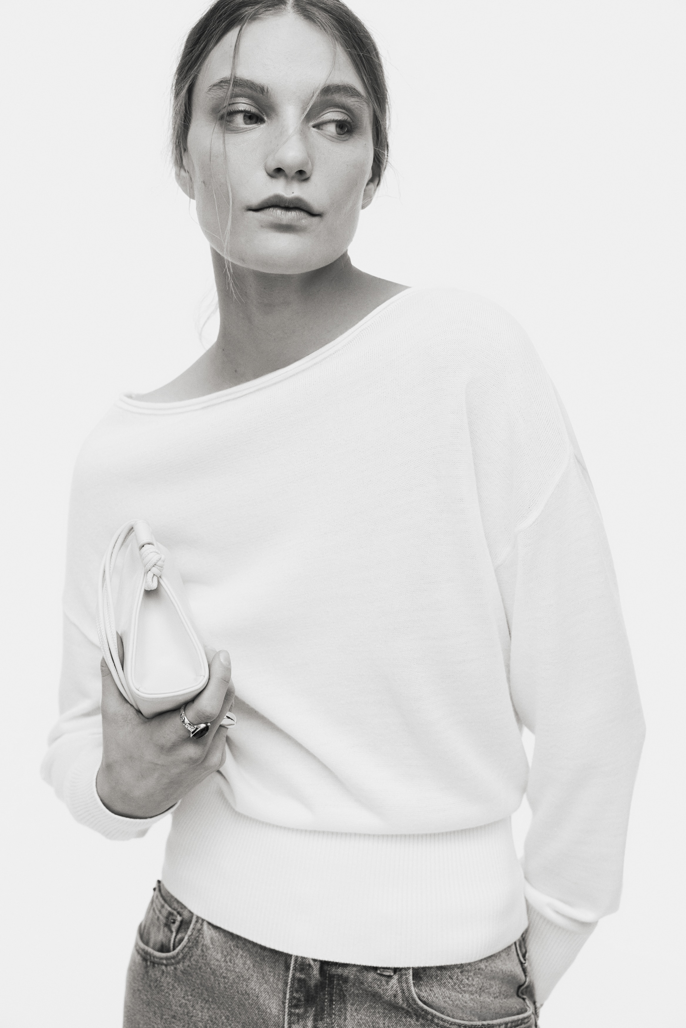 Bluza na jedno rame od finog pletiva - Krem/Smeđa/Crna