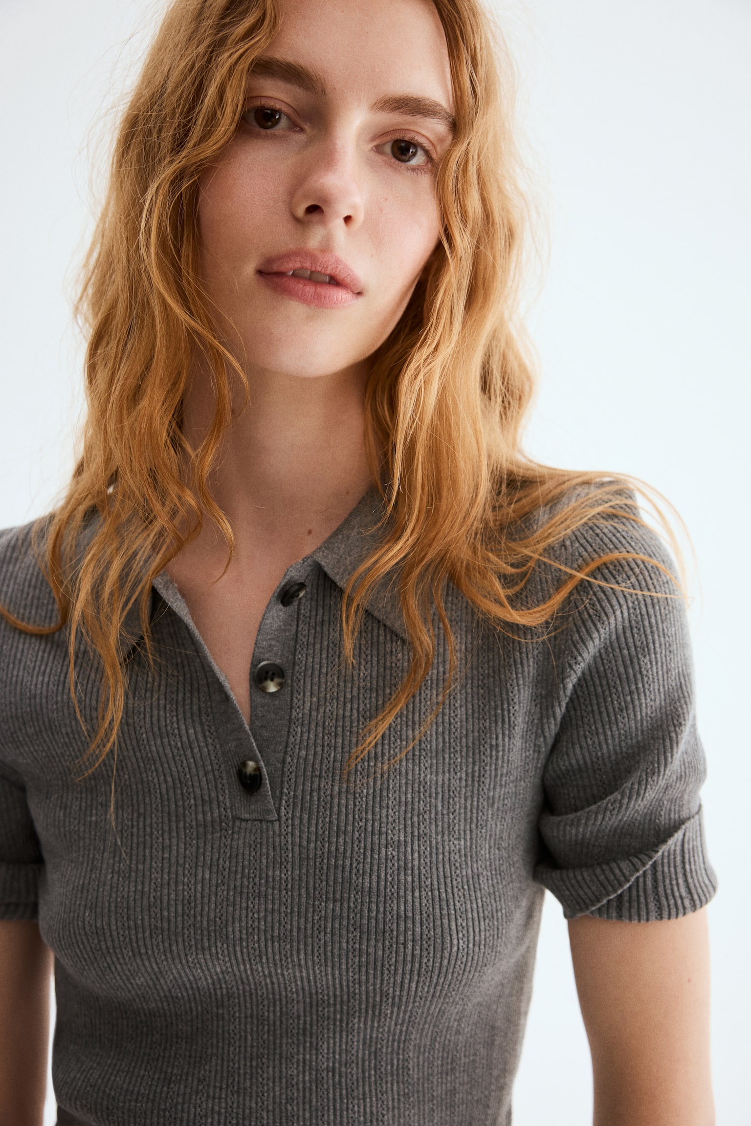 חולצה מסריג פוינטל - אפור מלאנז'/שחור - 1