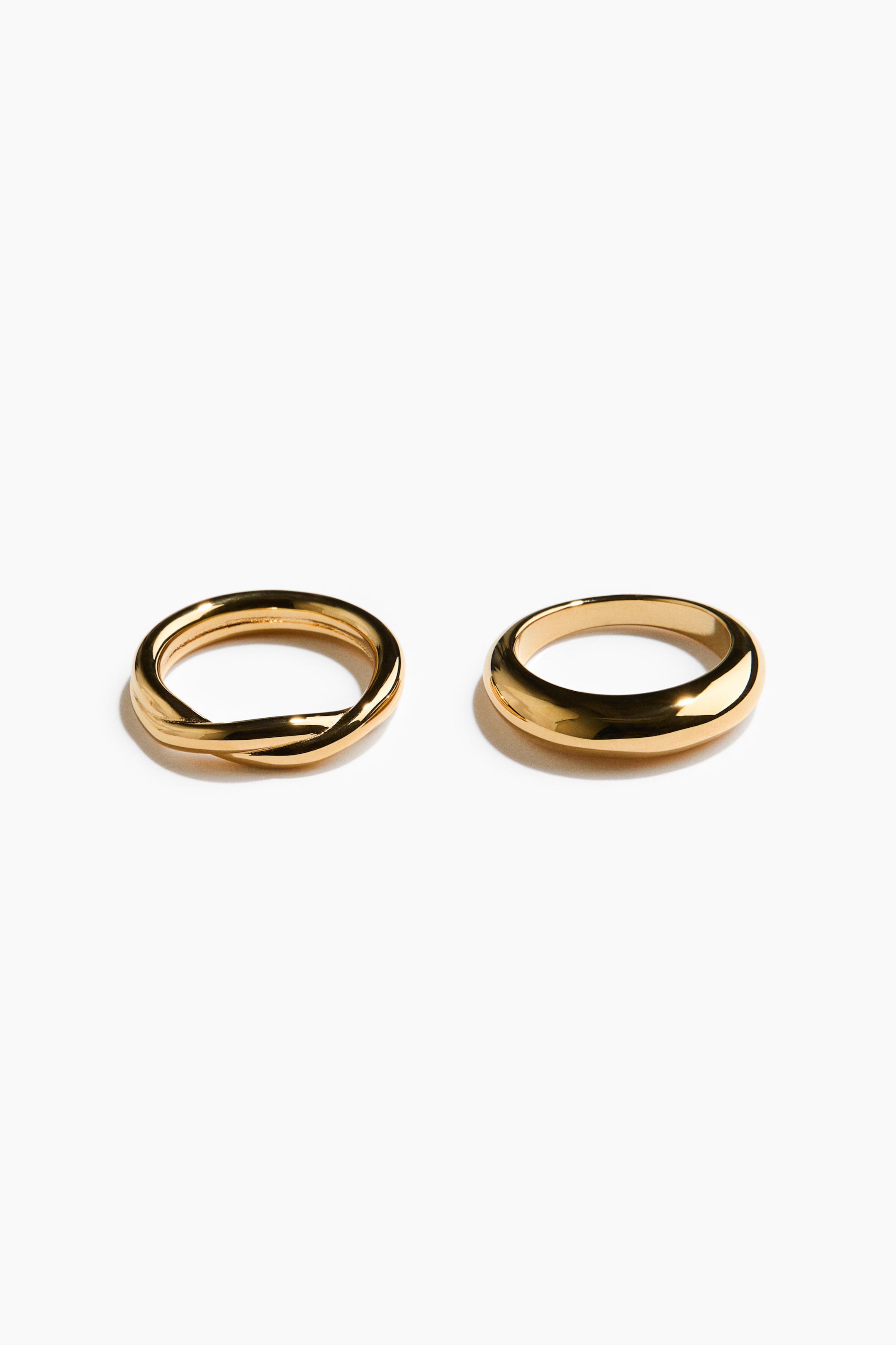 View larger image: 2-pack waterproof rings - Gold-coloured - Ladies | H&M 1
