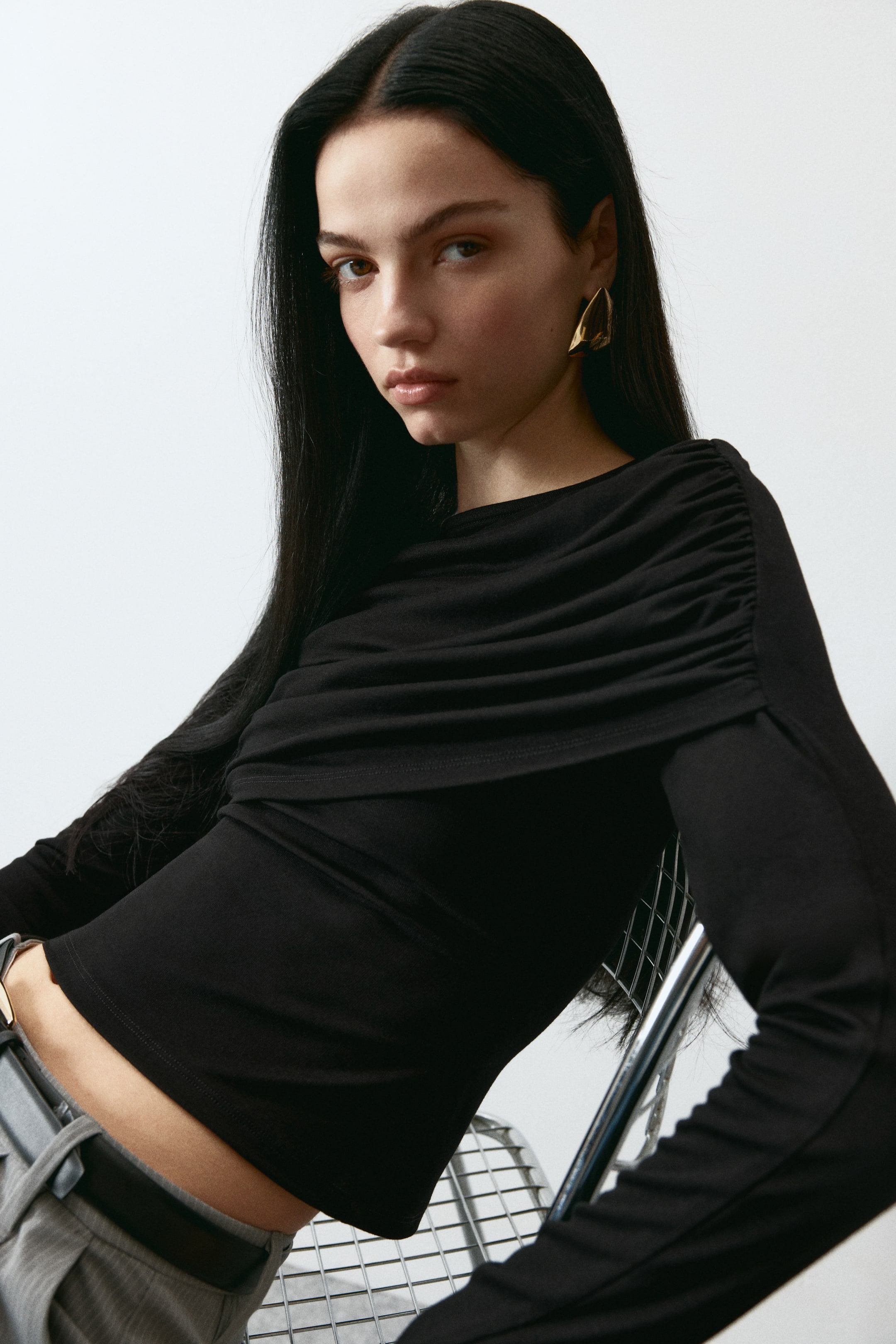 View larger image: Draped viscose top - Black - Ladies | H&M IN 2