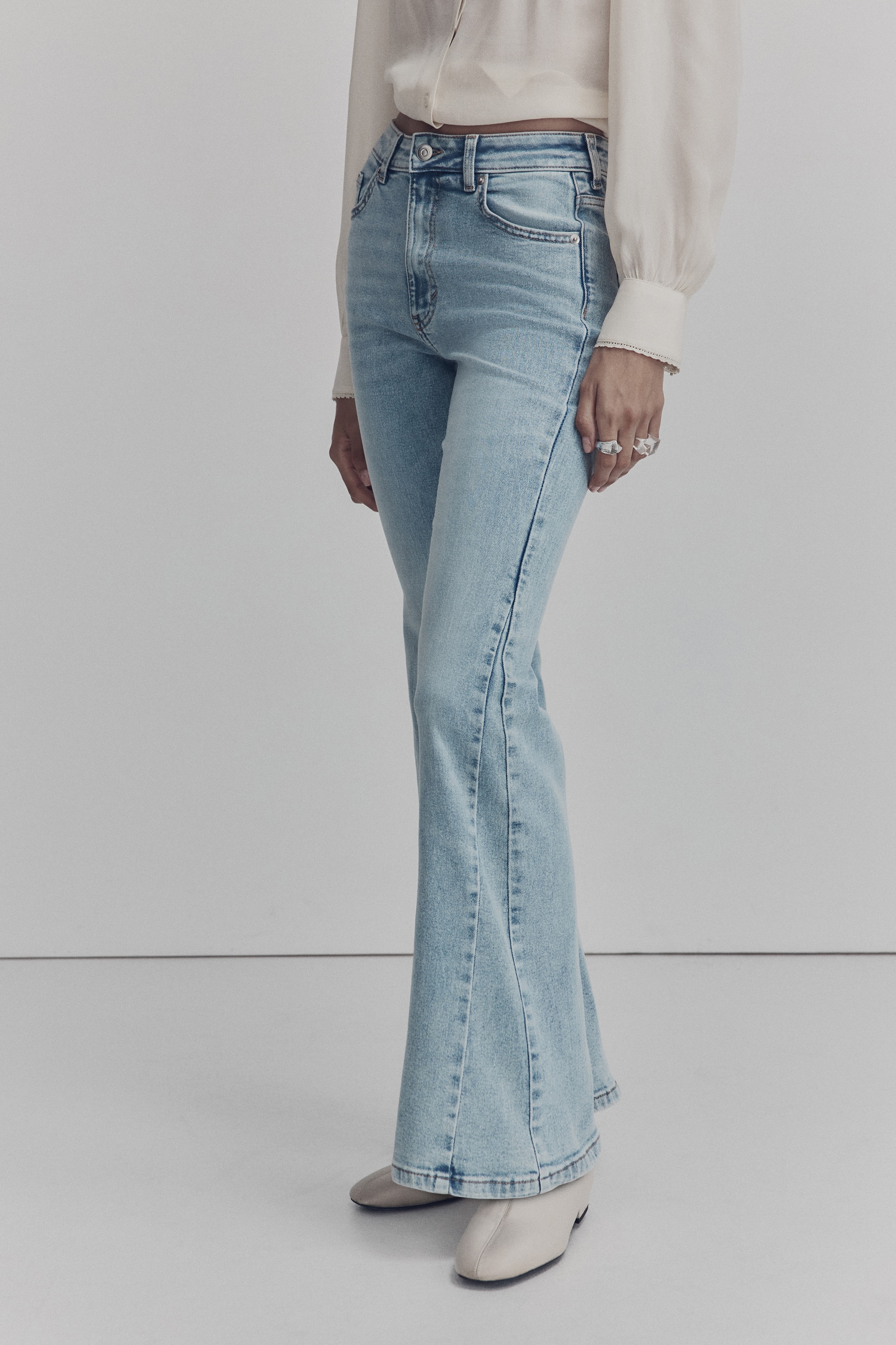 Flared High Jeans