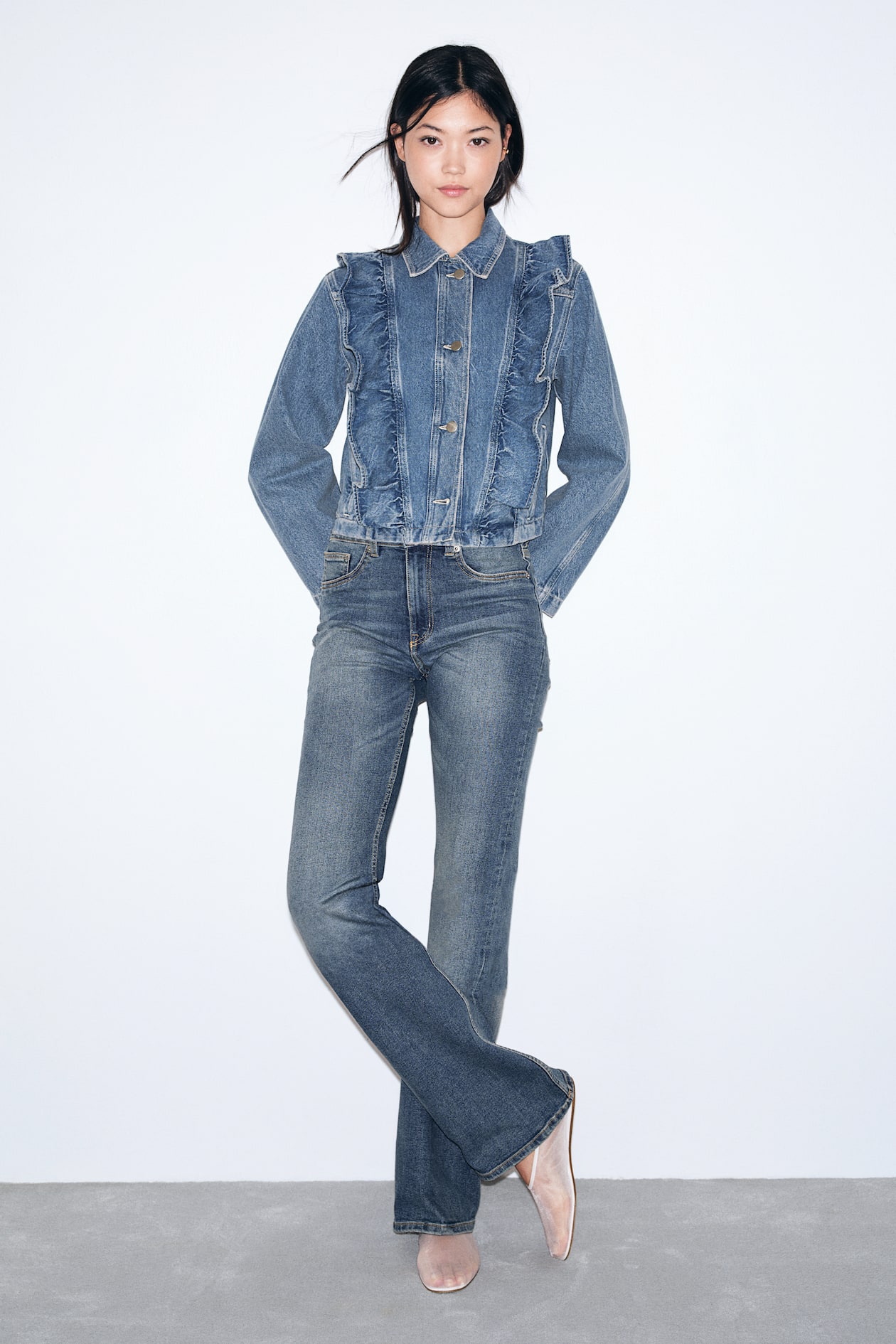 Jeansjacke mit Volants Helles Denimblau Ladies H&M DE