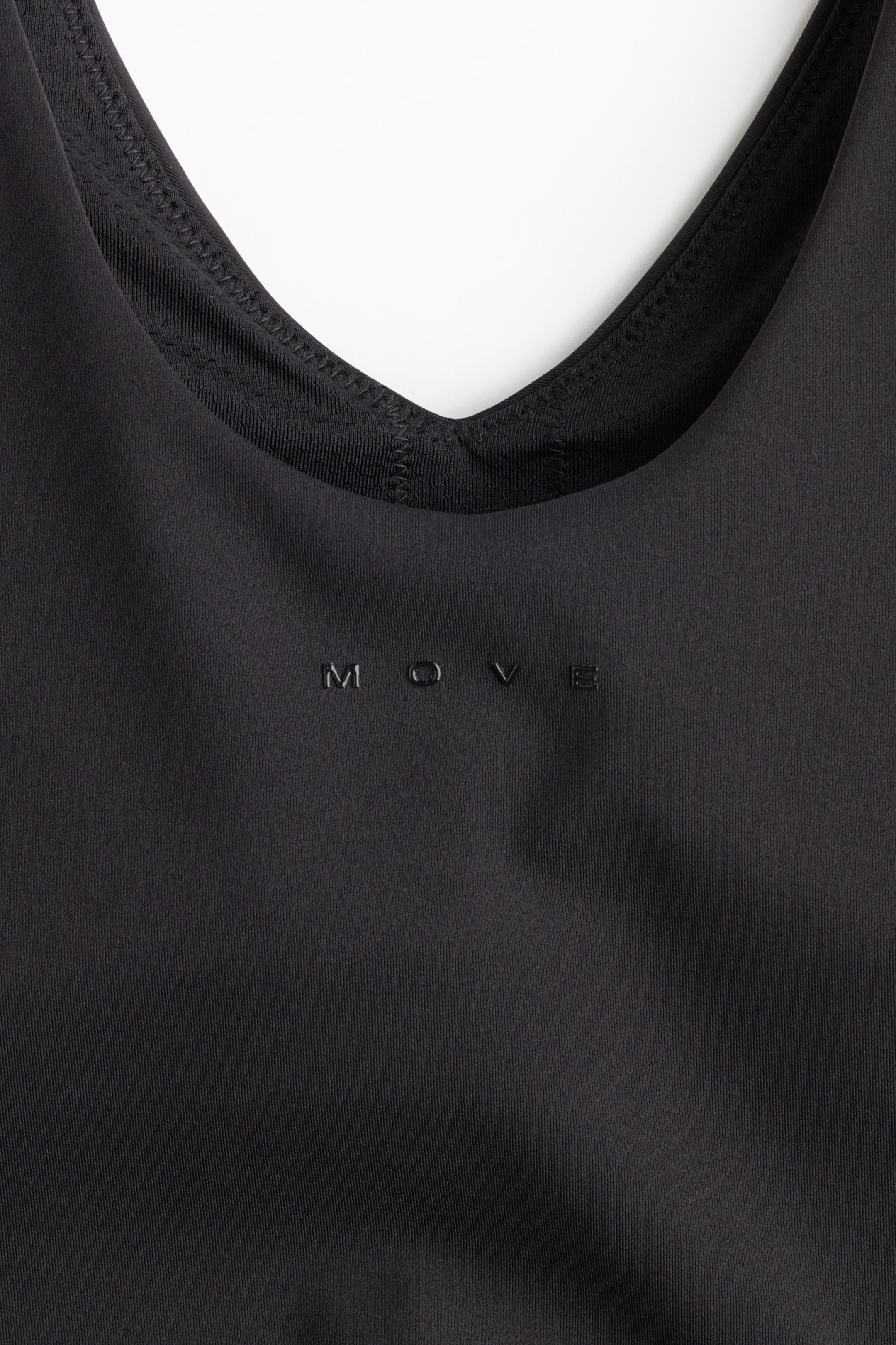 Shelf-Bra Sports Top with SculptMove™