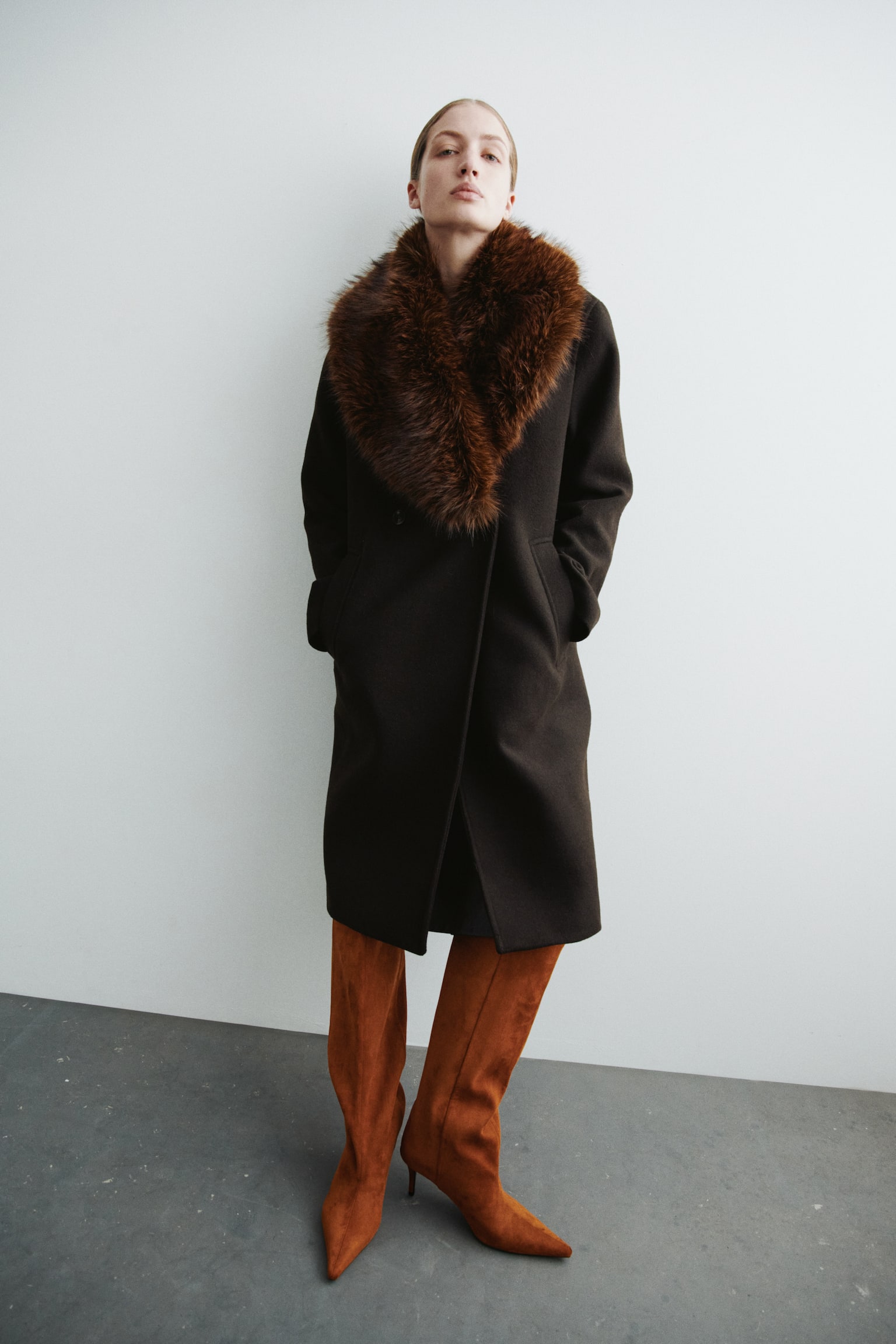 Knee-high boots - Brown/Black/Dark brown/Beige/Snakeskin pattern - 6