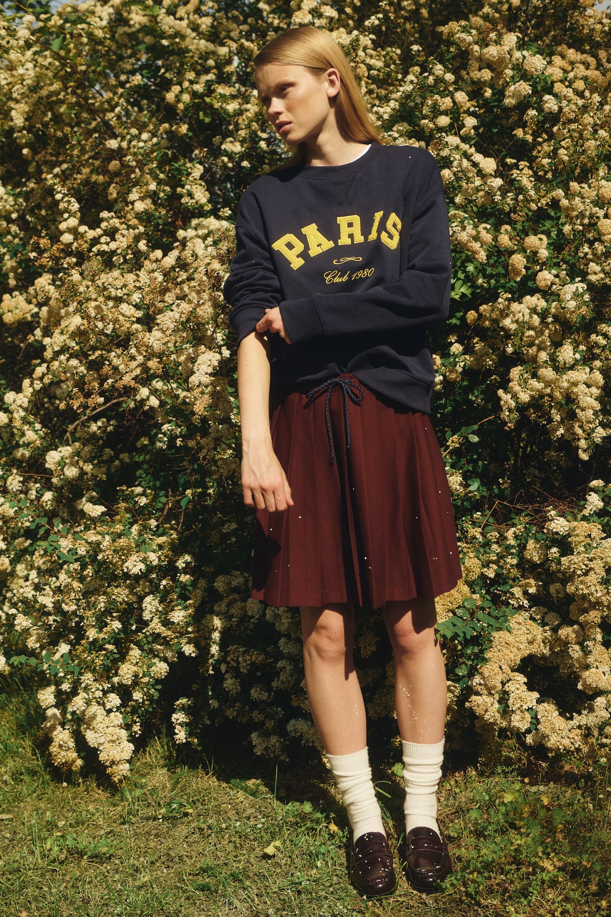Sweatshirt with Text Motif - image 3