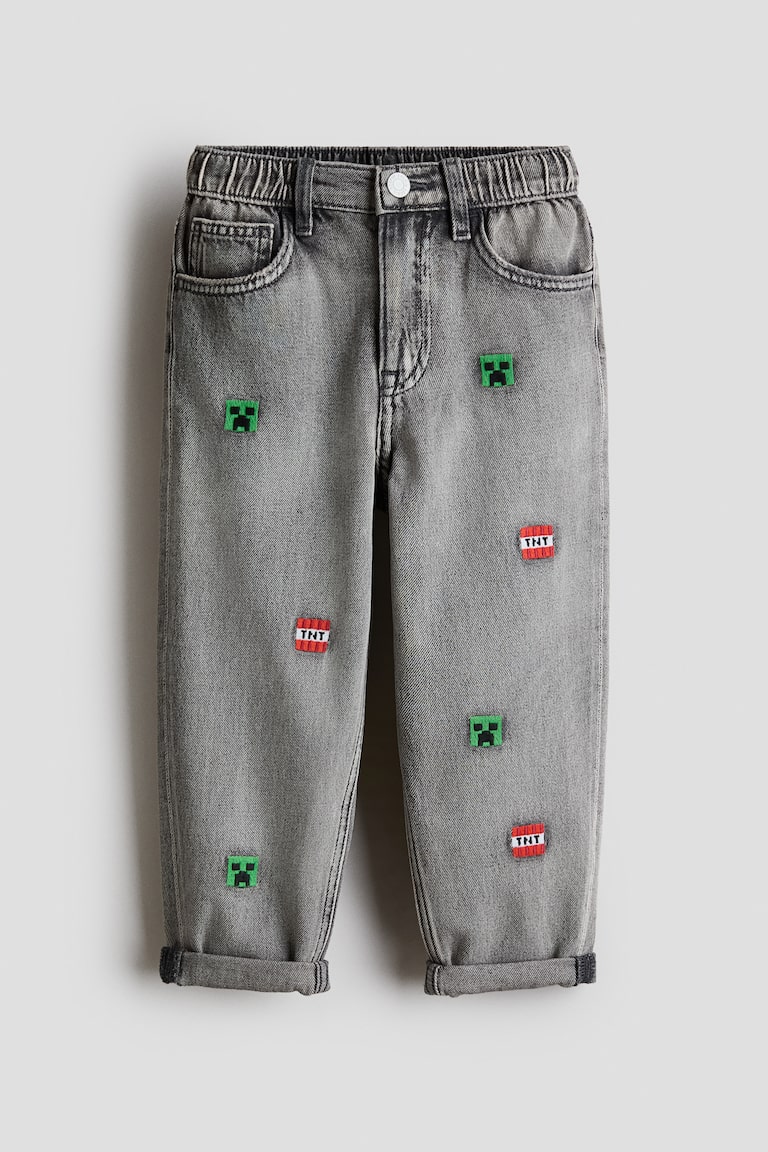 Farmerke sa dezenom Regular Fit