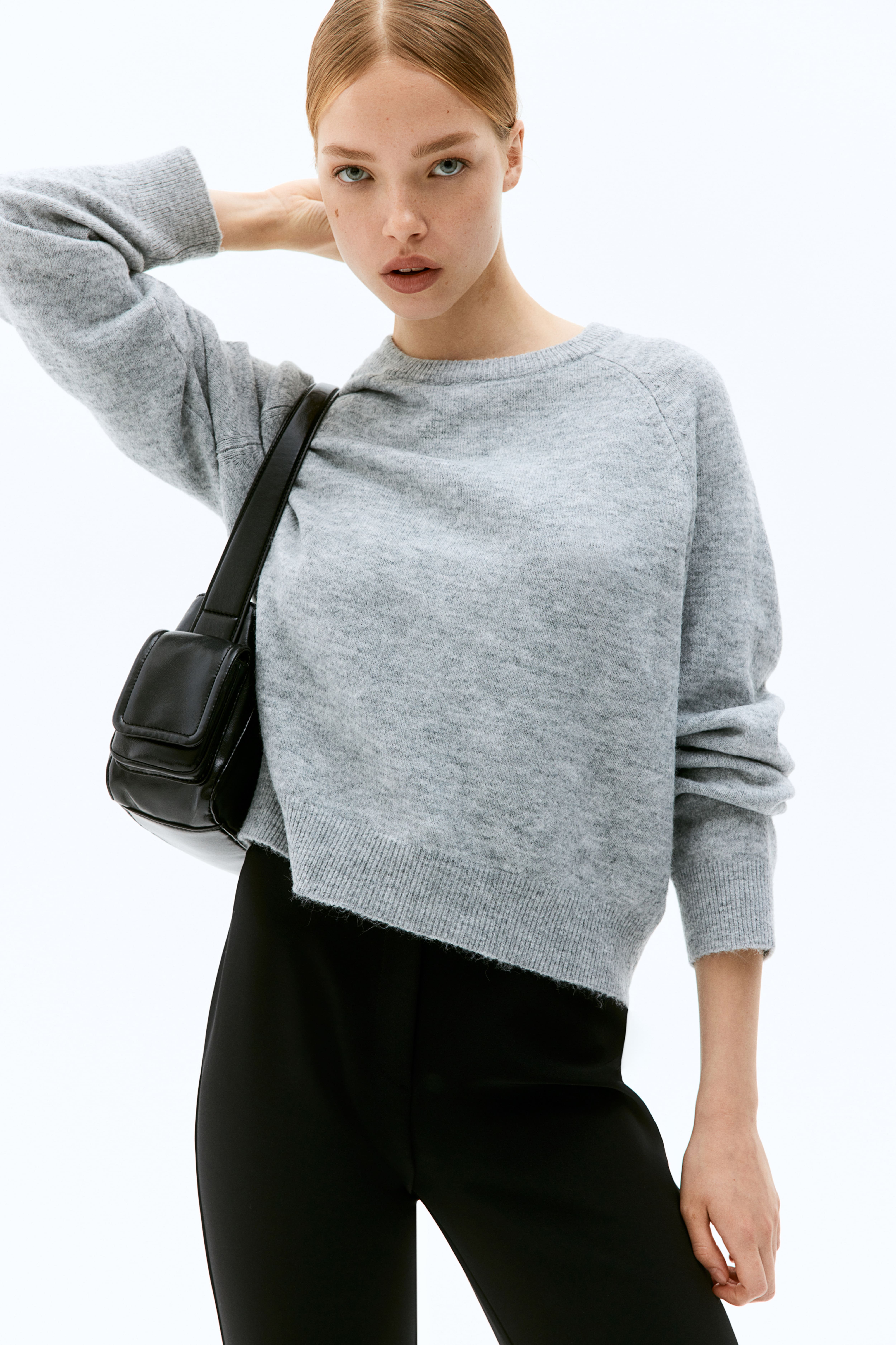 Short fine knit jumper