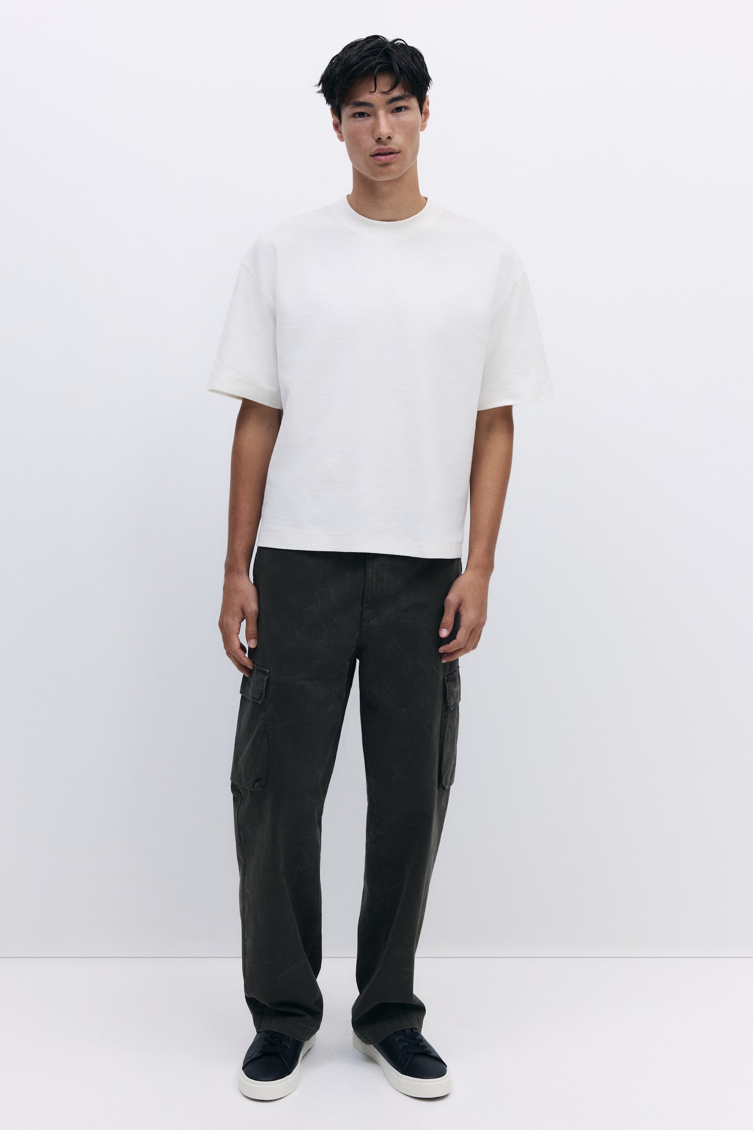 Playera Oversized Fit - Blanco/Negro/Verde caqui oscuro - 5