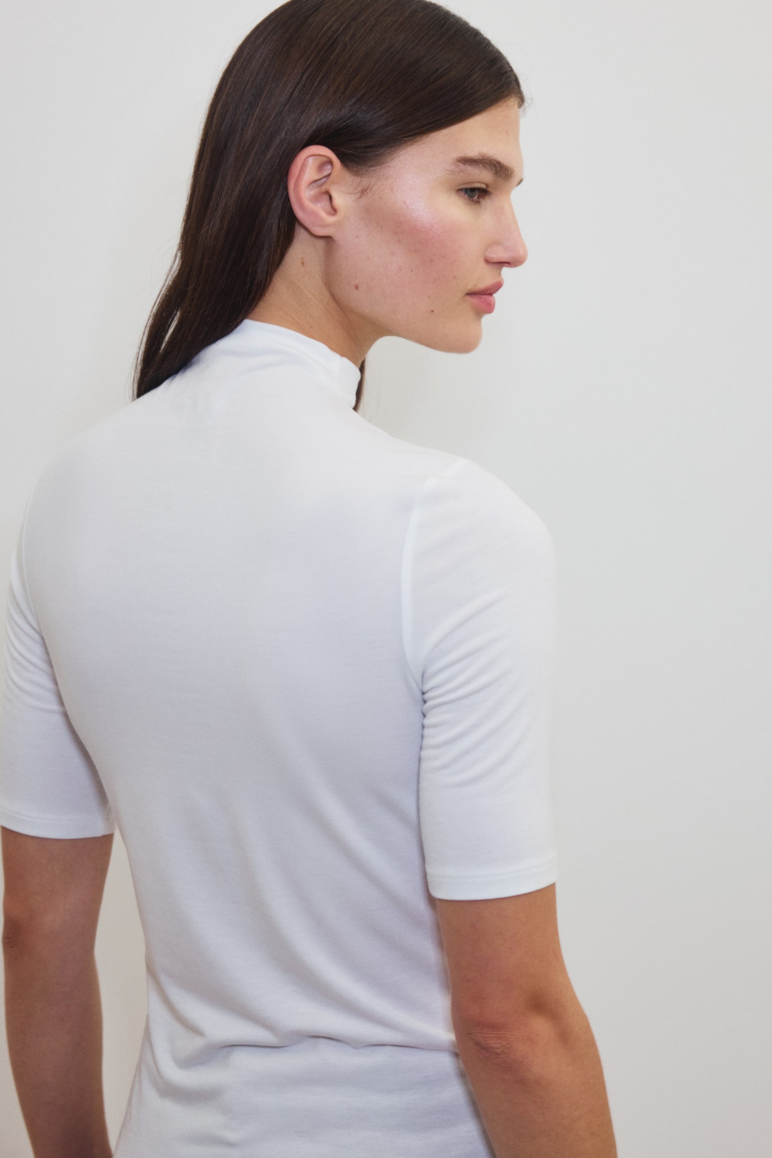 Футболка Warming Slim Fit із високим коміром - Білий/Чорний/Коричневий - 7