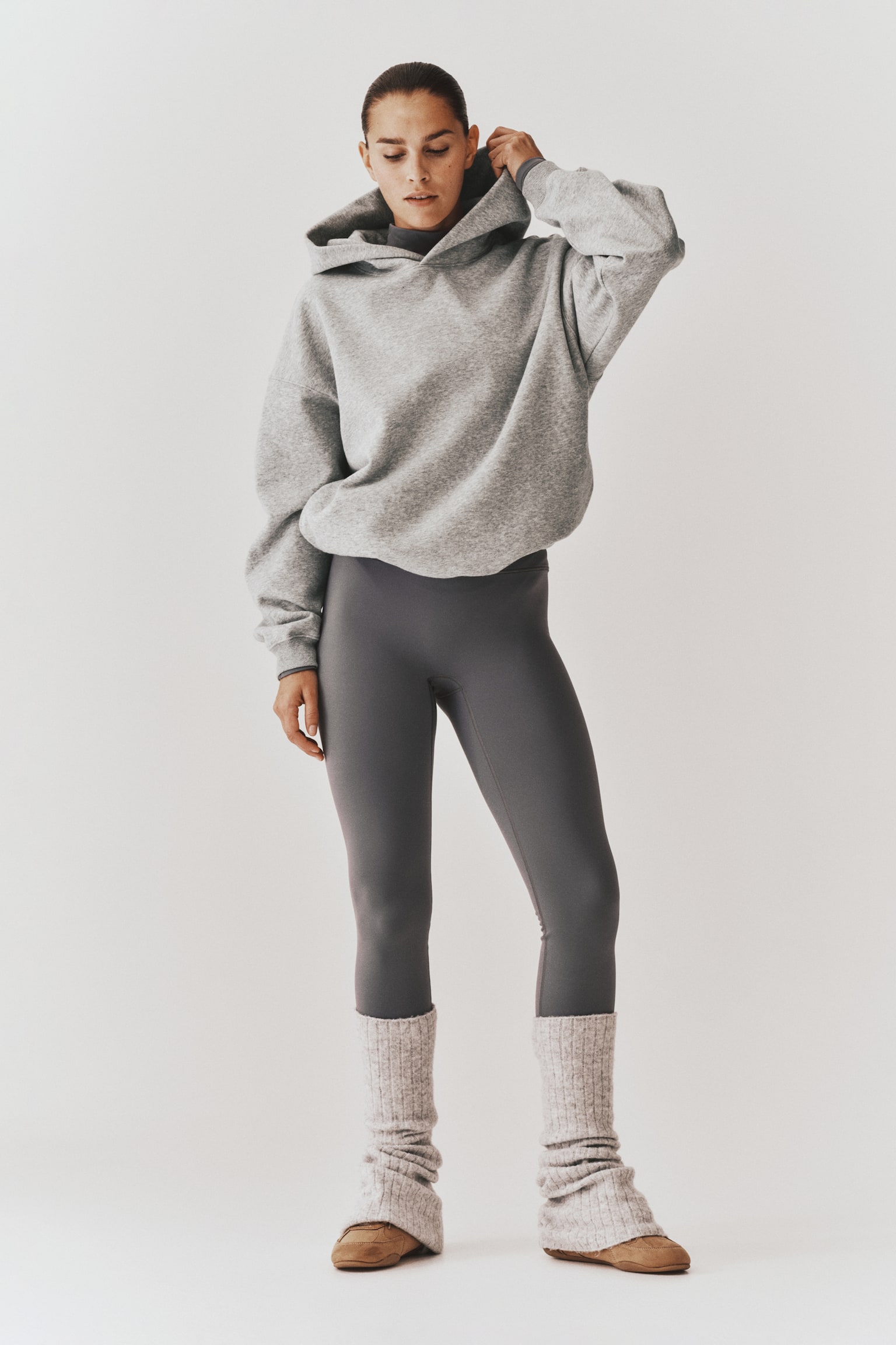 Женское худи H&M Move Oversized Sports, цвет: Светлый серый меланжевый — фото 4
