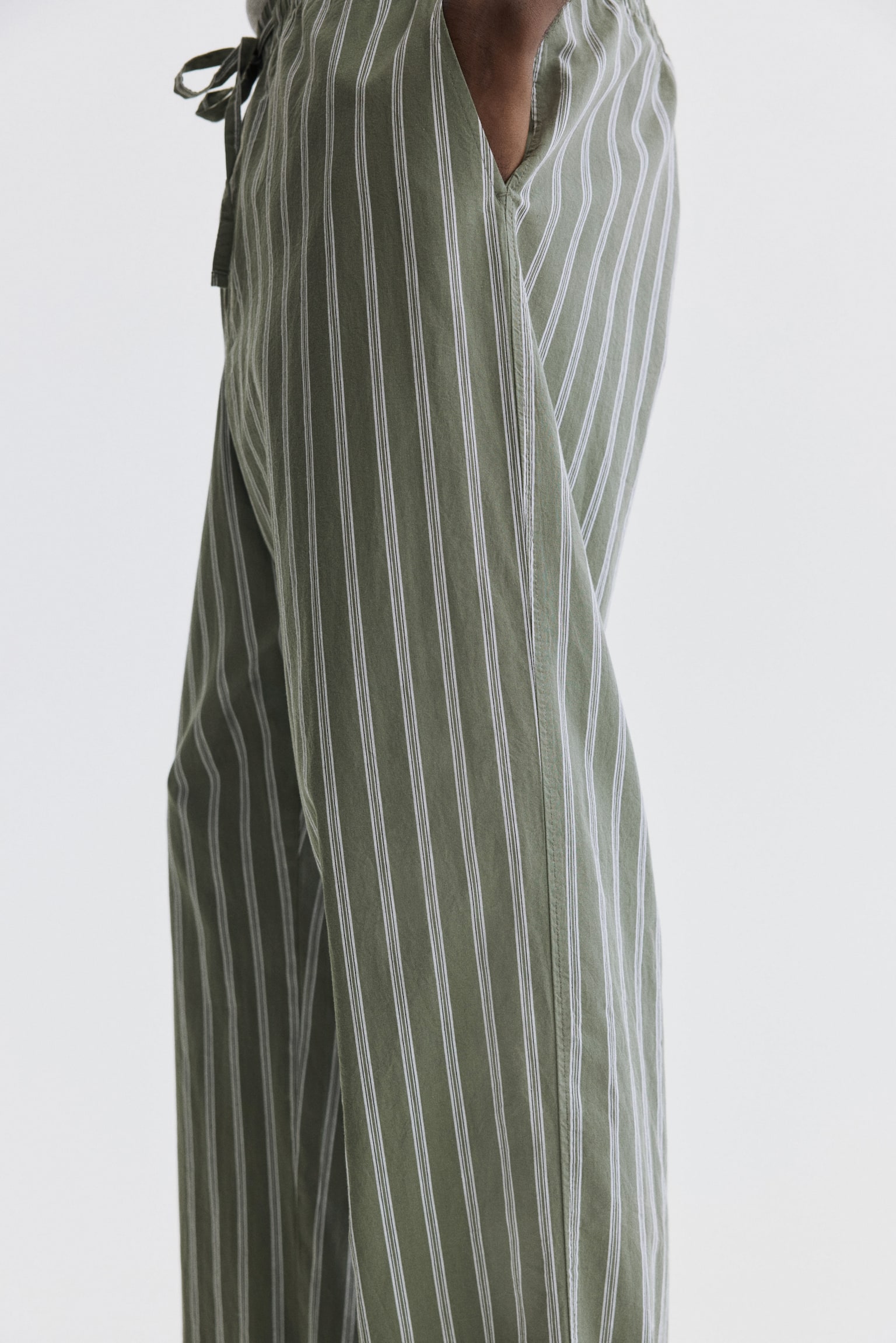 Relaxed Fit Poplin trousers - Khaki green/Striped/Light blue/Striped/Dark blue/Checked/Grey/Checked - 5