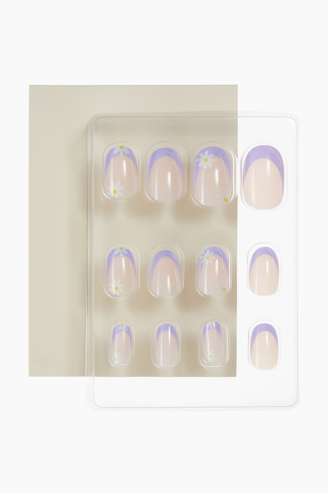 Press-on Nails - image 2