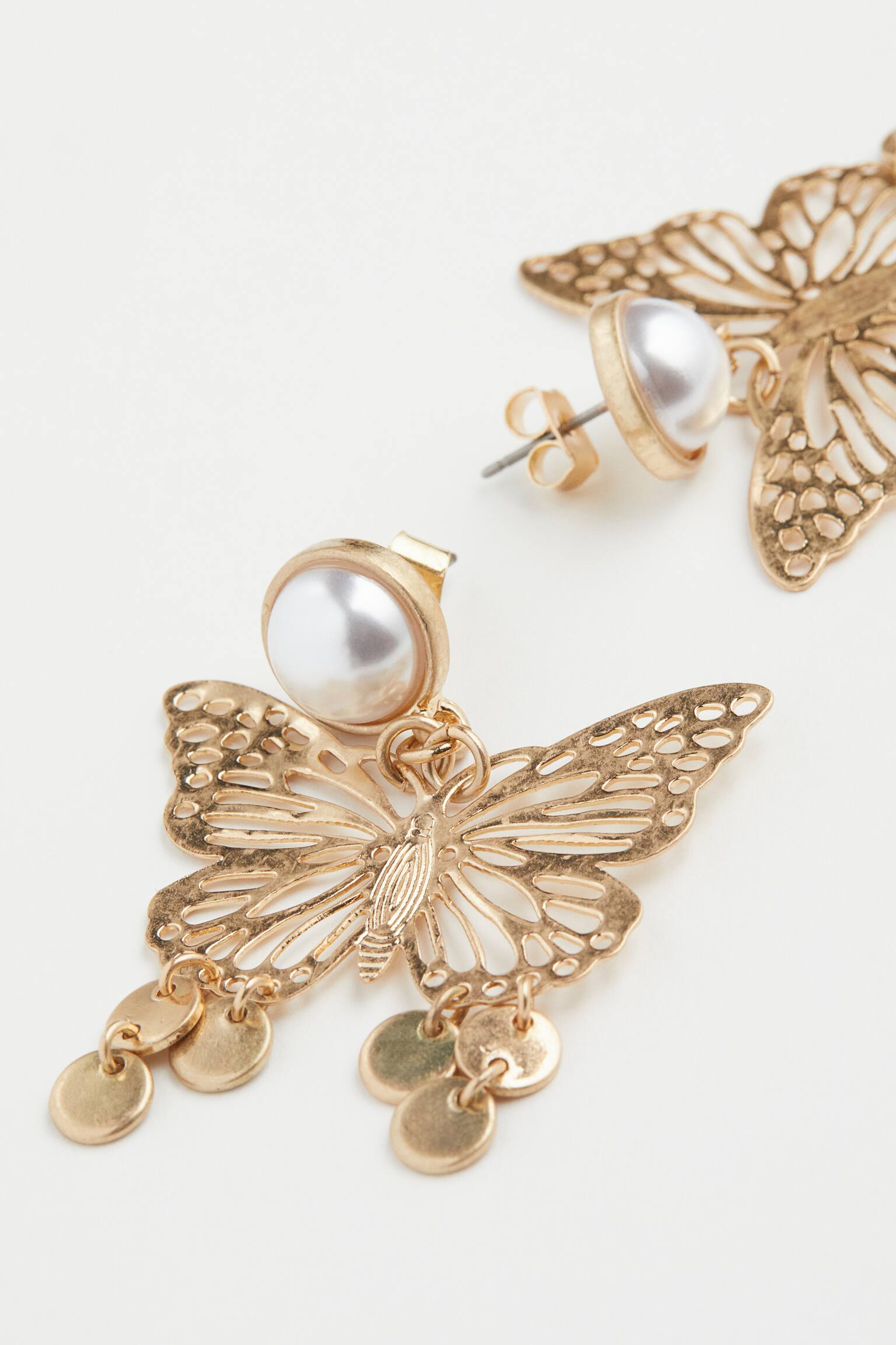 Butterfly Detail Earrings - Gold colour/Butterfly - 2