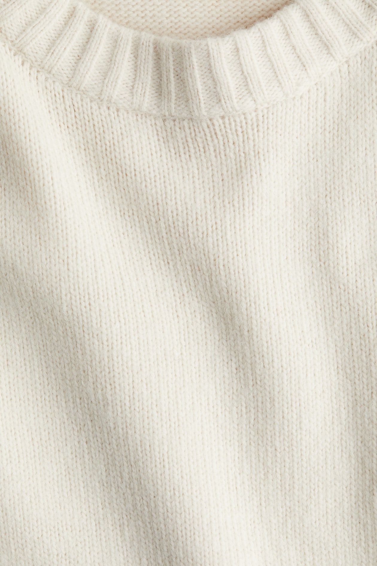 Short-Sleeved Sweater - image 2
