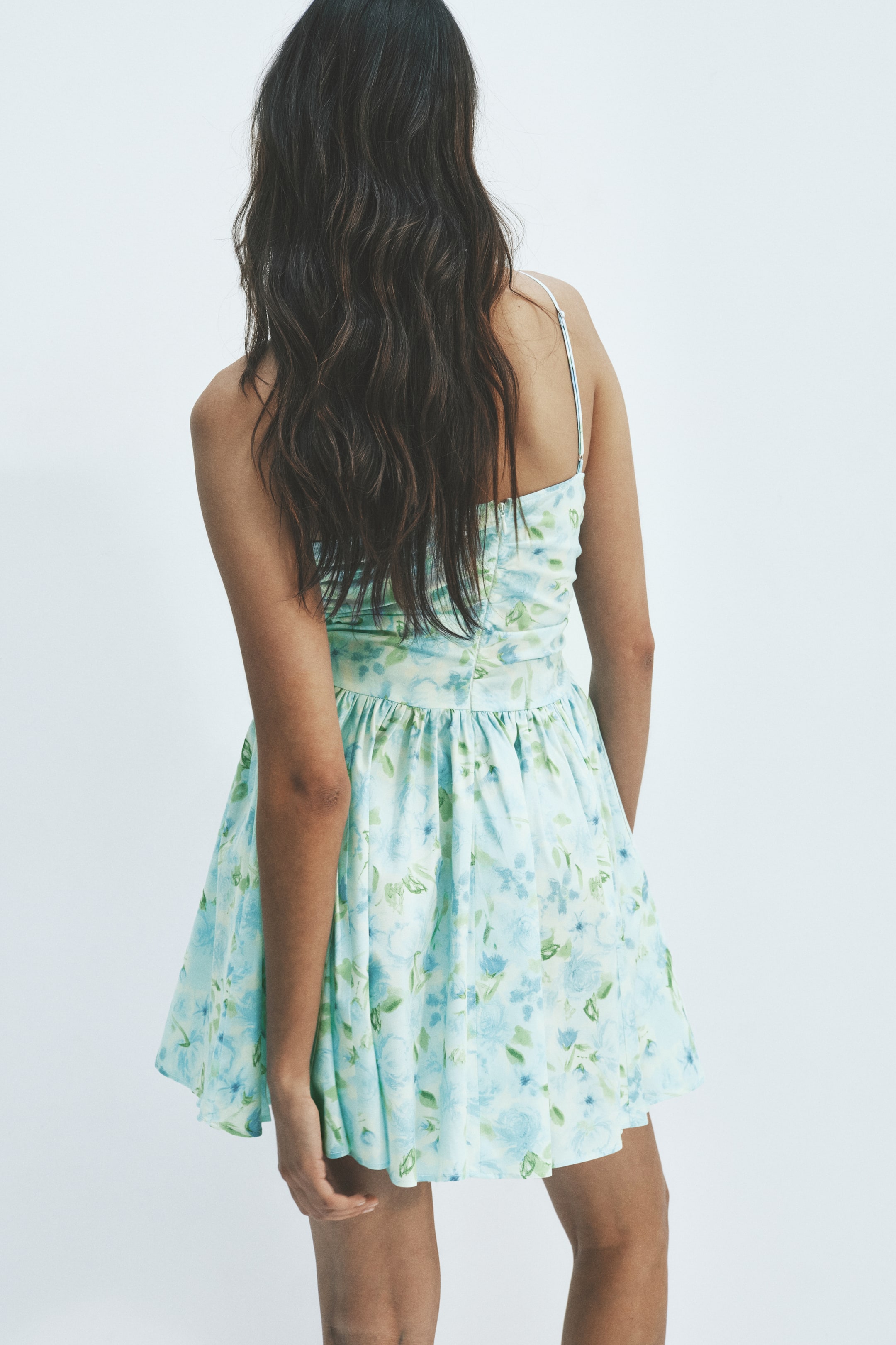 Agrandir l'image: Robe ruchée en coton - Turquoise clair/fleuri - FEMME | H&M CH 3