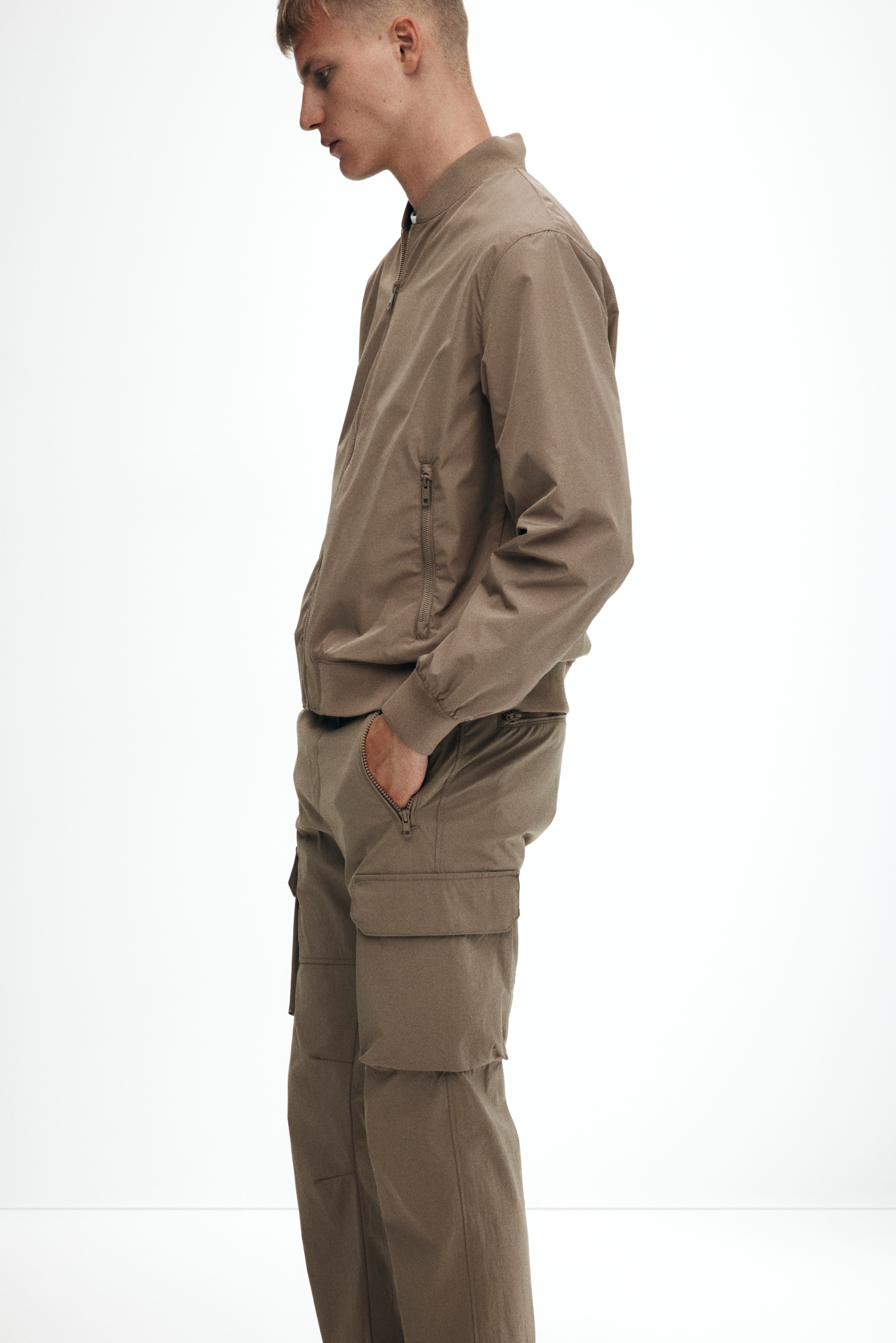Regular Fit Nylon cargo trousers